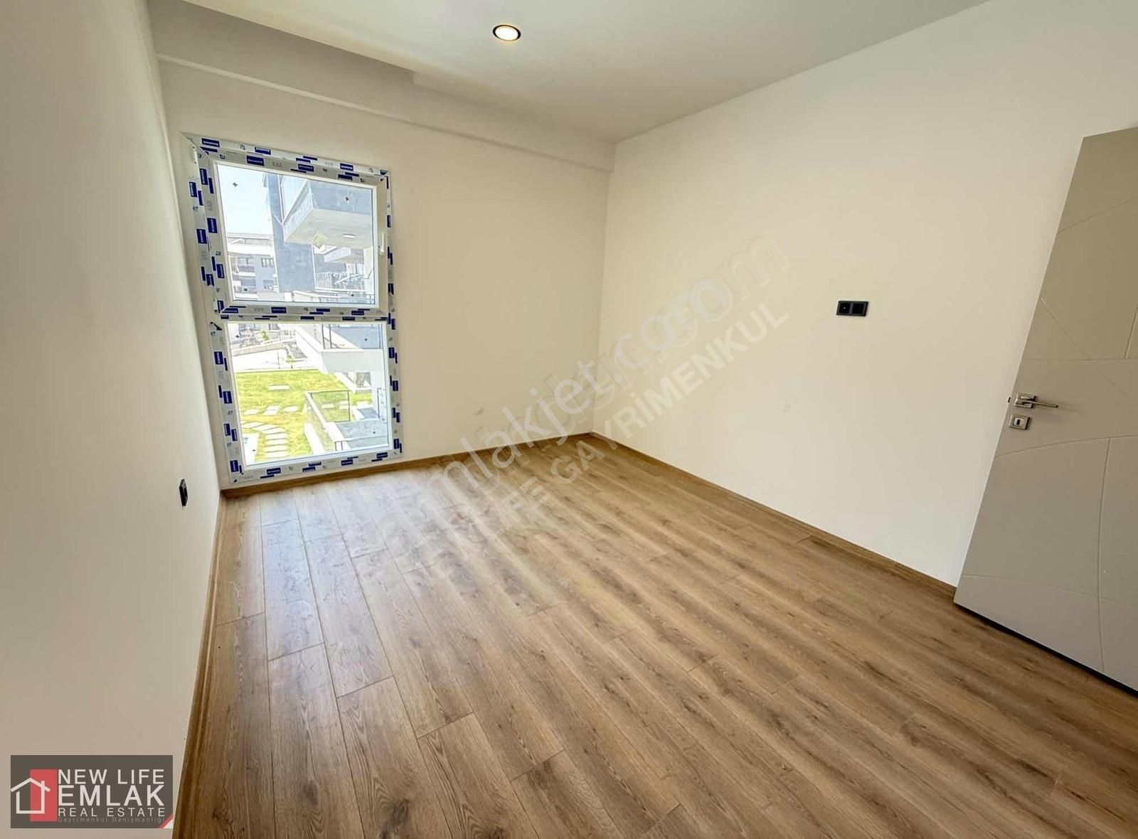 Kuşadası Garaj Arkası Satılık 3+1 Sıfır Bina - Görsel 16