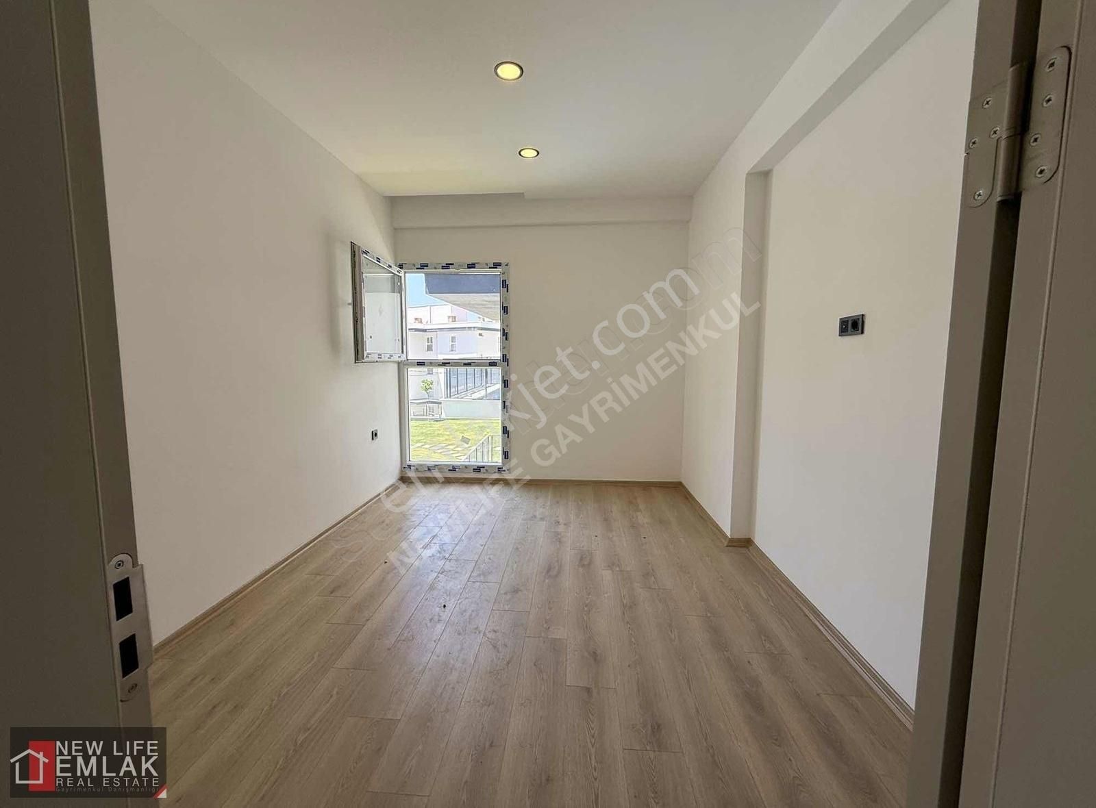 Kuşadası Garaj Arkası Satılık 3+1 Sıfır Bina - Görsel 23