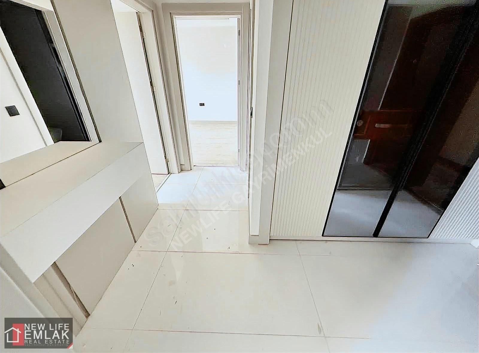 Kuşadası Havuzlu Site İçerisinde Deniz Manzaralı 2+1 Daire - Görsel 33