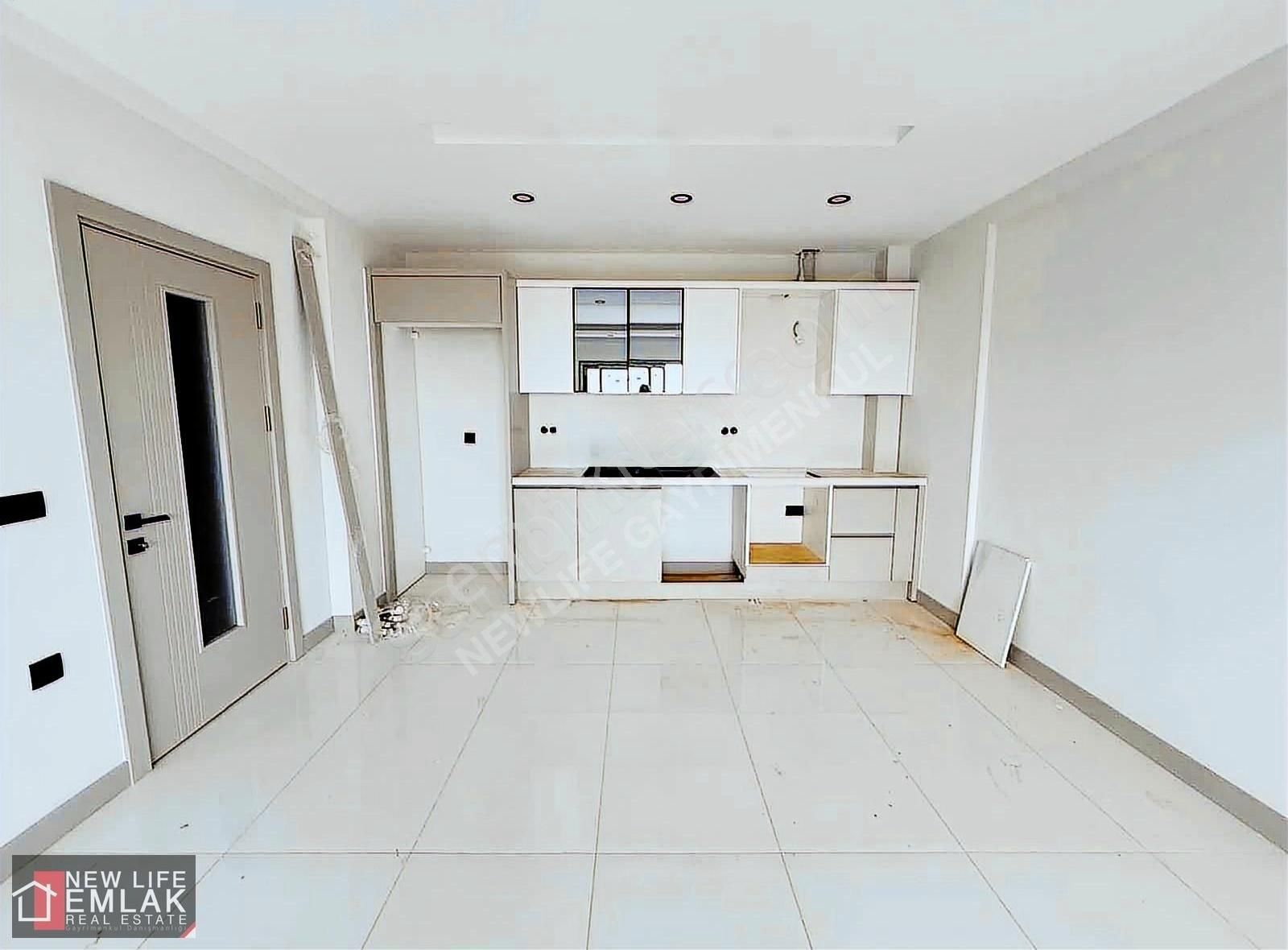 Kuşadası Havuzlu Site İçerisinde Deniz Manzaralı 2+1 Daire - Görsel 24