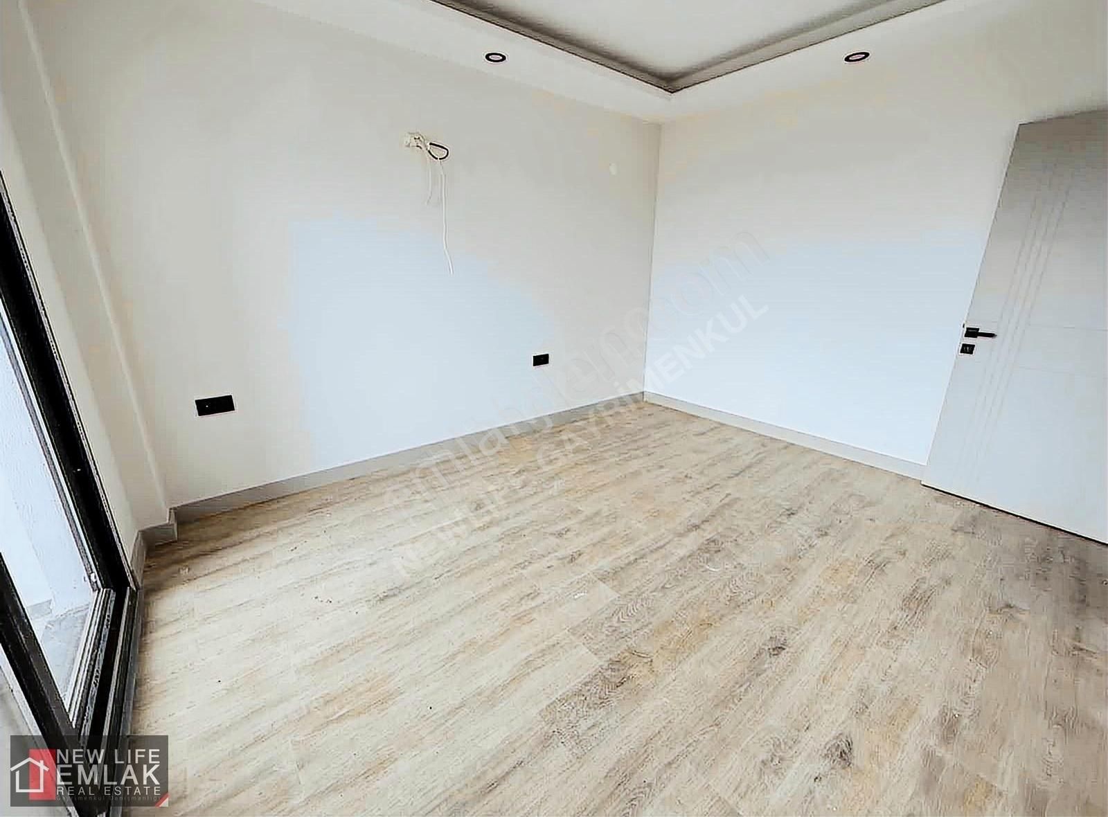 Kuşadası Havuzlu Site İçerisinde Deniz Manzaralı 2+1 Daire - Görsel 10