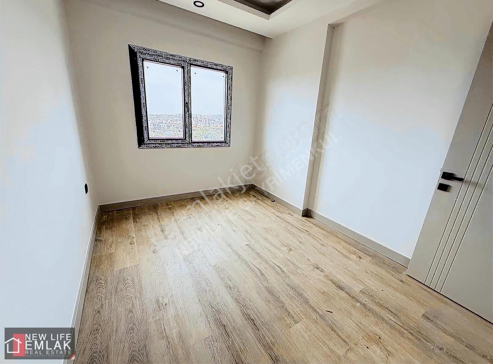 Kuşadası Havuzlu Site İçerisinde Deniz Manzaralı 2+1 Daire - Görsel 31