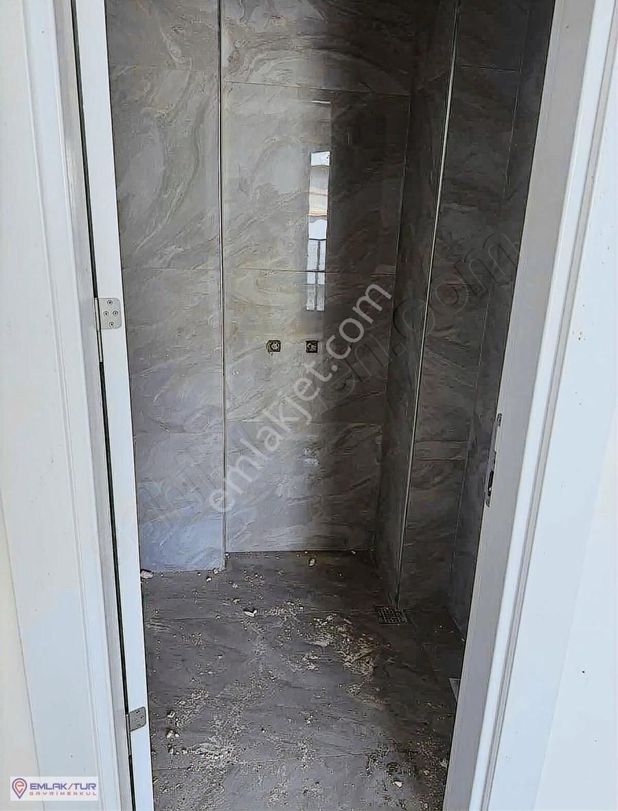 Emlak/turdan Ergenekon Mahallesi 135m2 Arakat