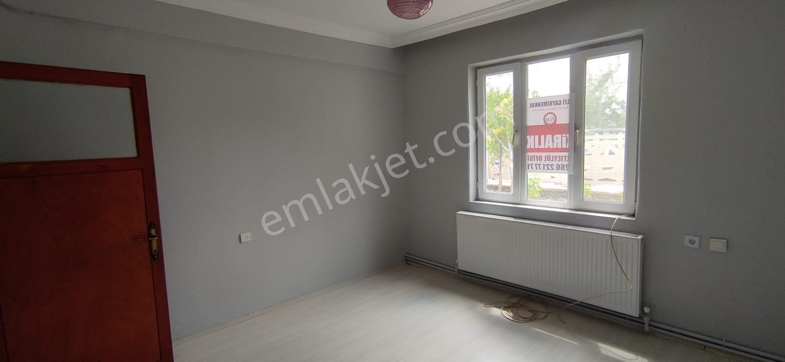 Elfi Den Yıldız Mahallesi Kiralık 2+1 Daire - Görsel 2