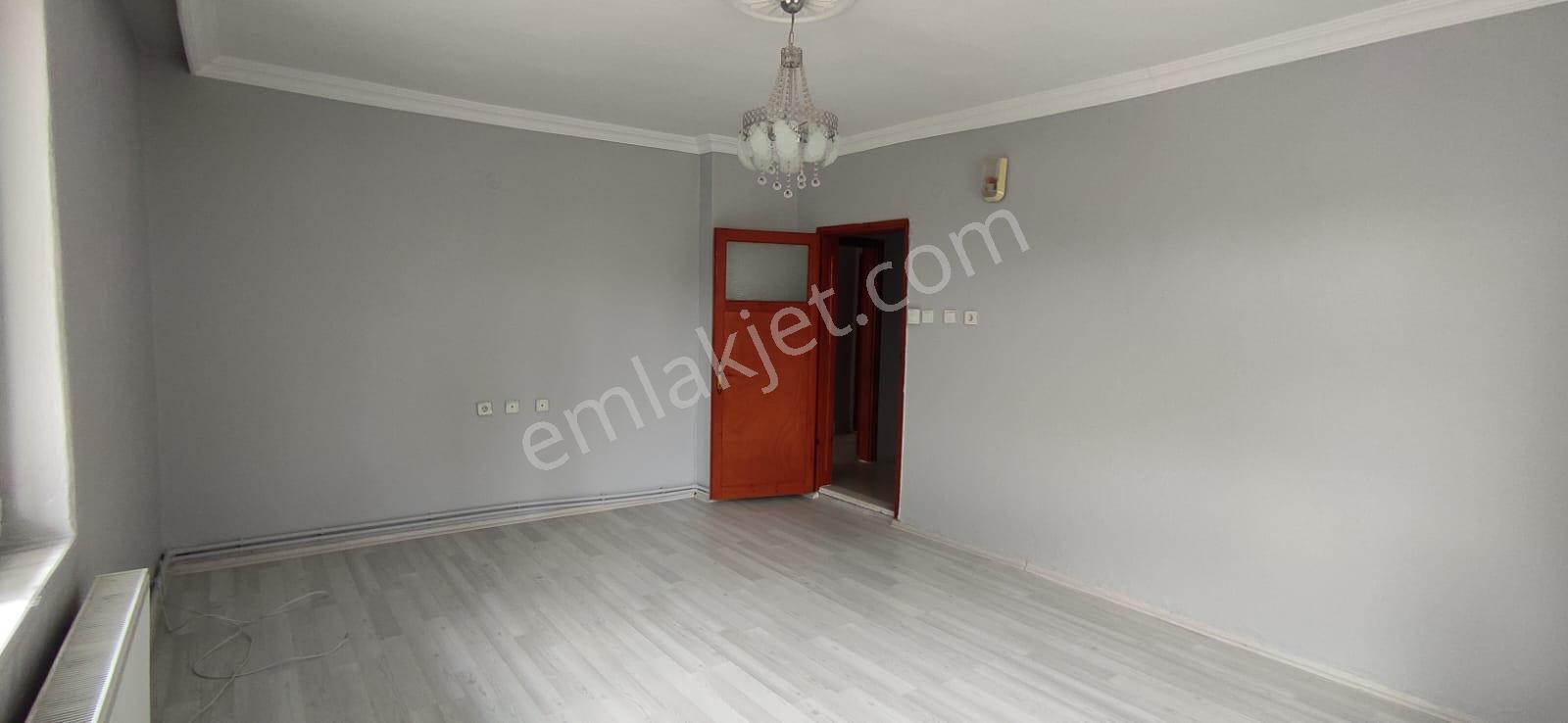 Elfi Den Yıldız Mahallesi Kiralık 2+1 Daire - Görsel 4