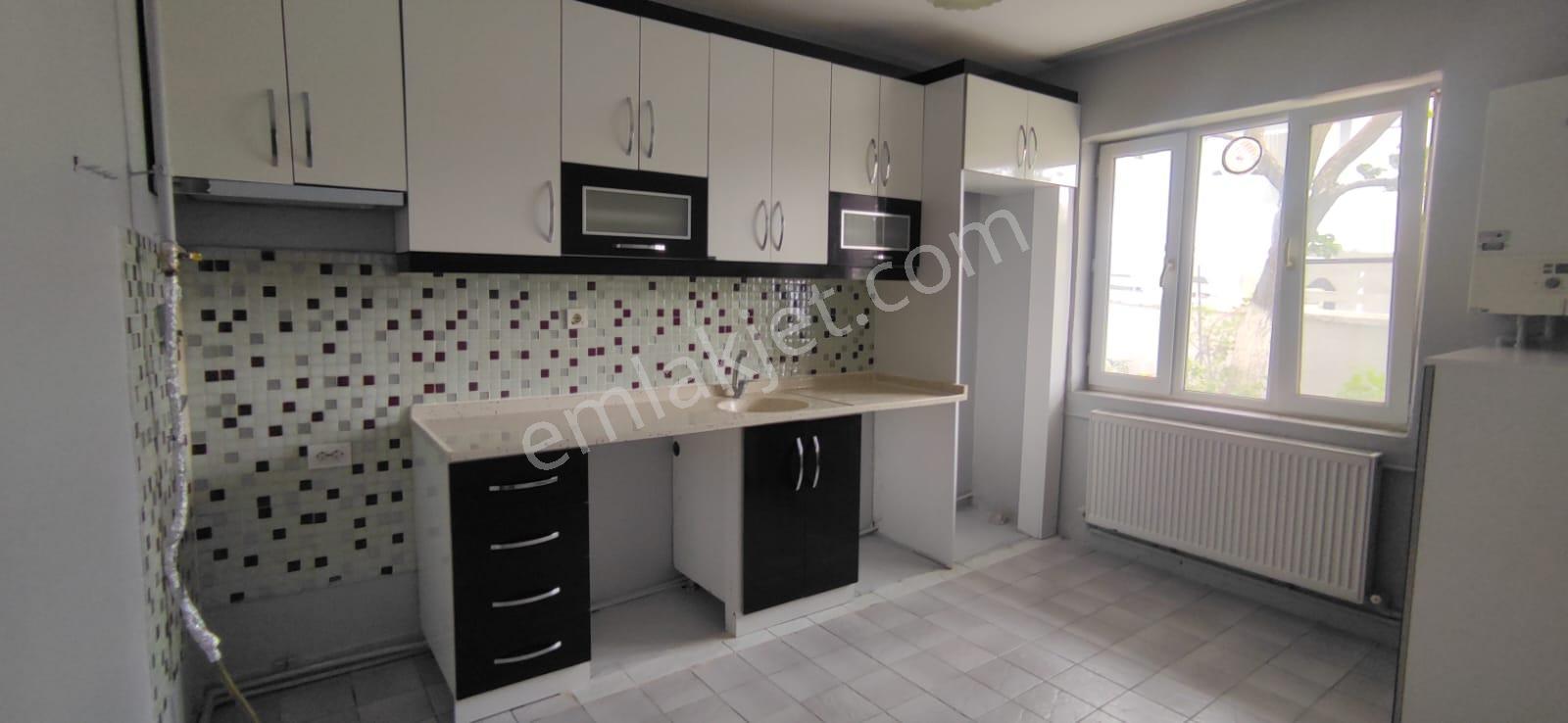 Elfi Den Yıldız Mahallesi Kiralık 2+1 Daire - Görsel 9