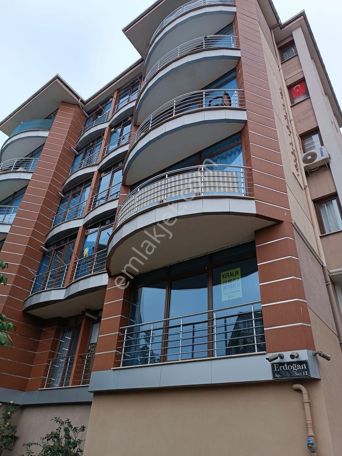 Otuz4|istanbul Kartal Karlıktepe Mahallesinde Merkezi Lokasyon K.uygun Kullanışlı Satılık 3+1 Daire