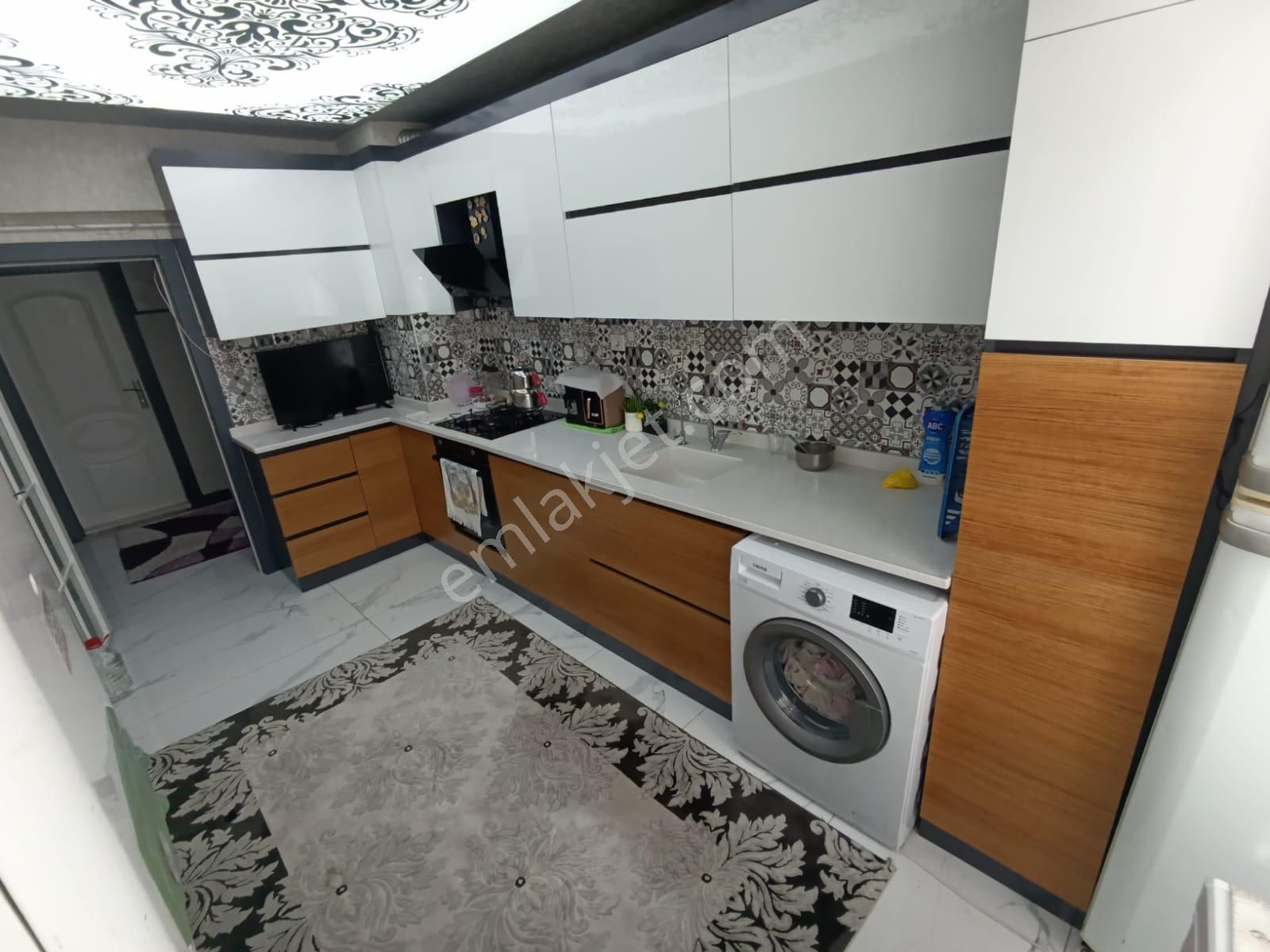Tandoğan Mh'de 3+1 115m² Ara Katta Ulaşıma Yakın Full Yapılı Daire