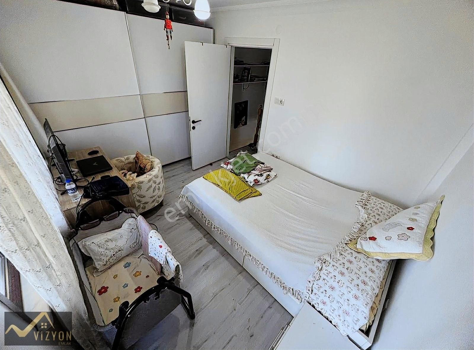 Vizyon Emlak'tan Site İçerisinde Bahçe Kullanımlı Denize Sıfır - Görsel 27