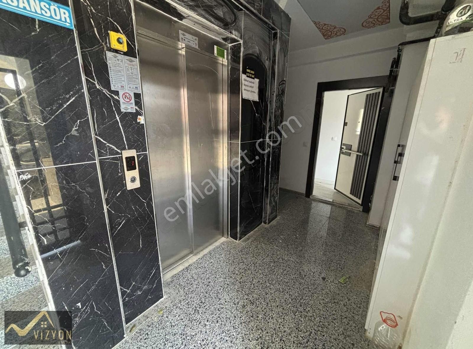 "her Şey Ayağının Altında! Fsm Yakını 2+1 Kaliteli Daire!" - Görsel 16