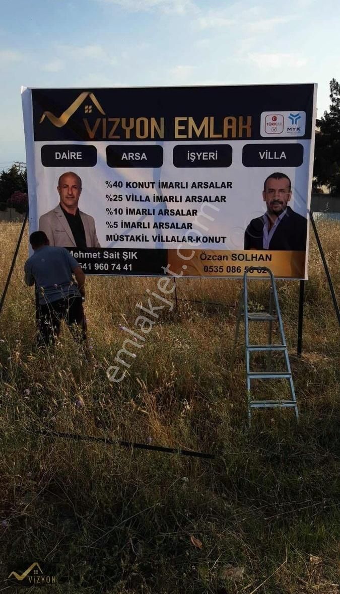 Vizyon Emlaktan Bitişik Nizam 225 M2 Arsa Ana Caddeye İkinci Par
