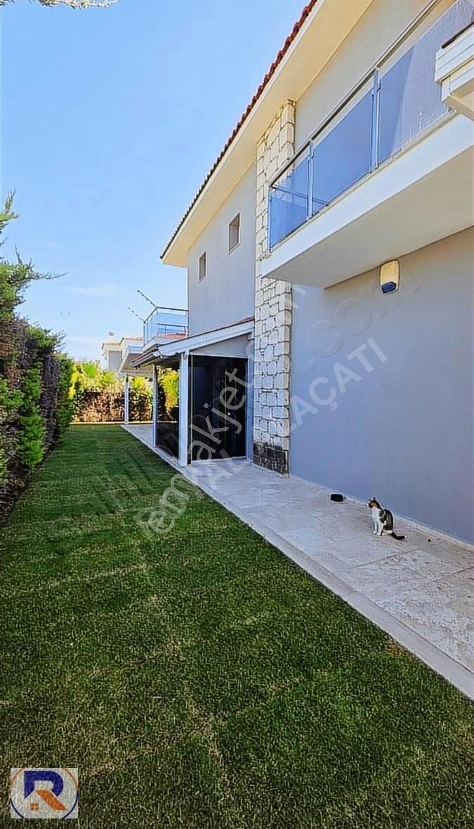 Yıllık Villa Alaçatı Royalden 3+1 Müstakil Havuz Villa