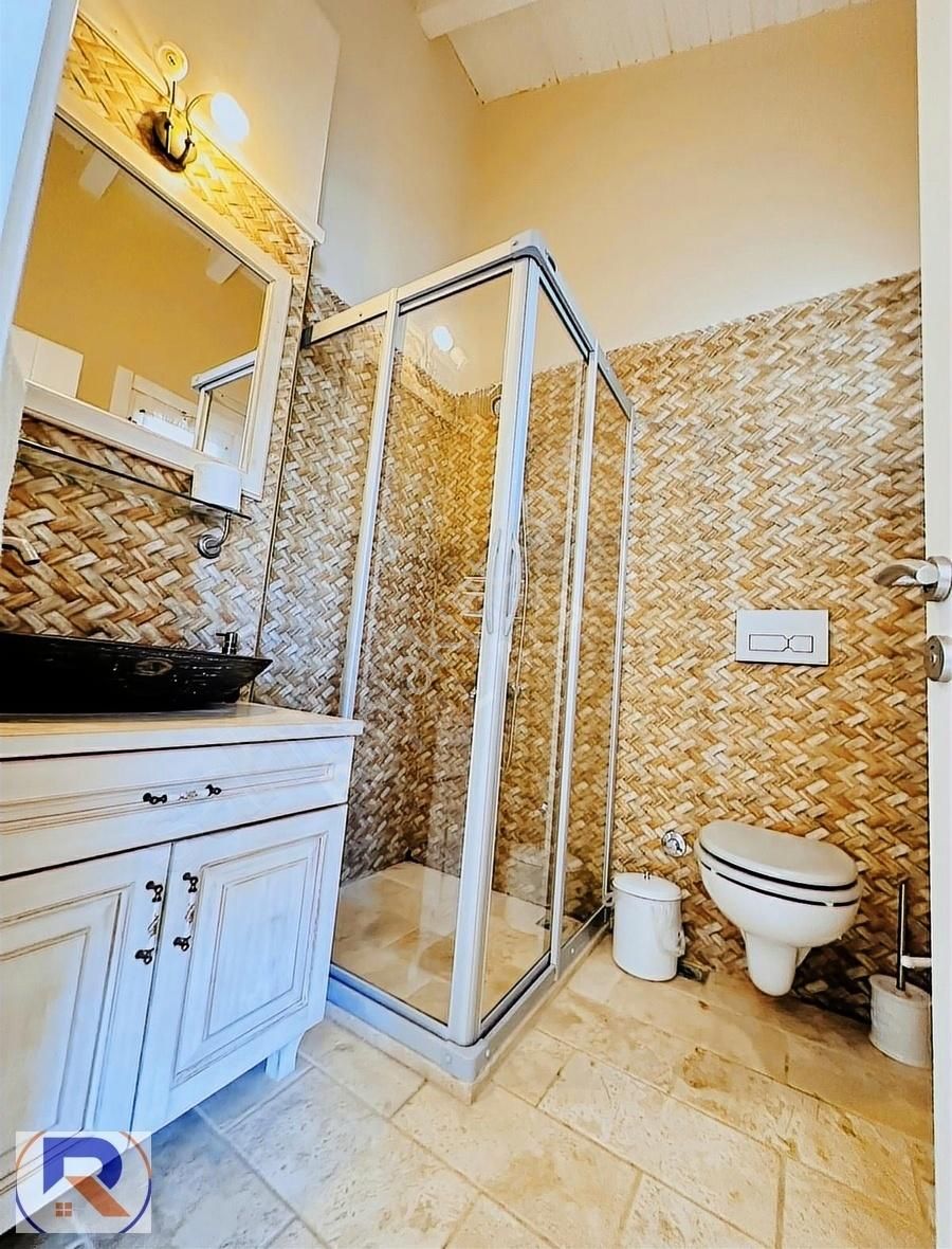 Royalden Alaçatı Merkeze Yürüme Mesafesinde Satılık Villa - Görsel 33