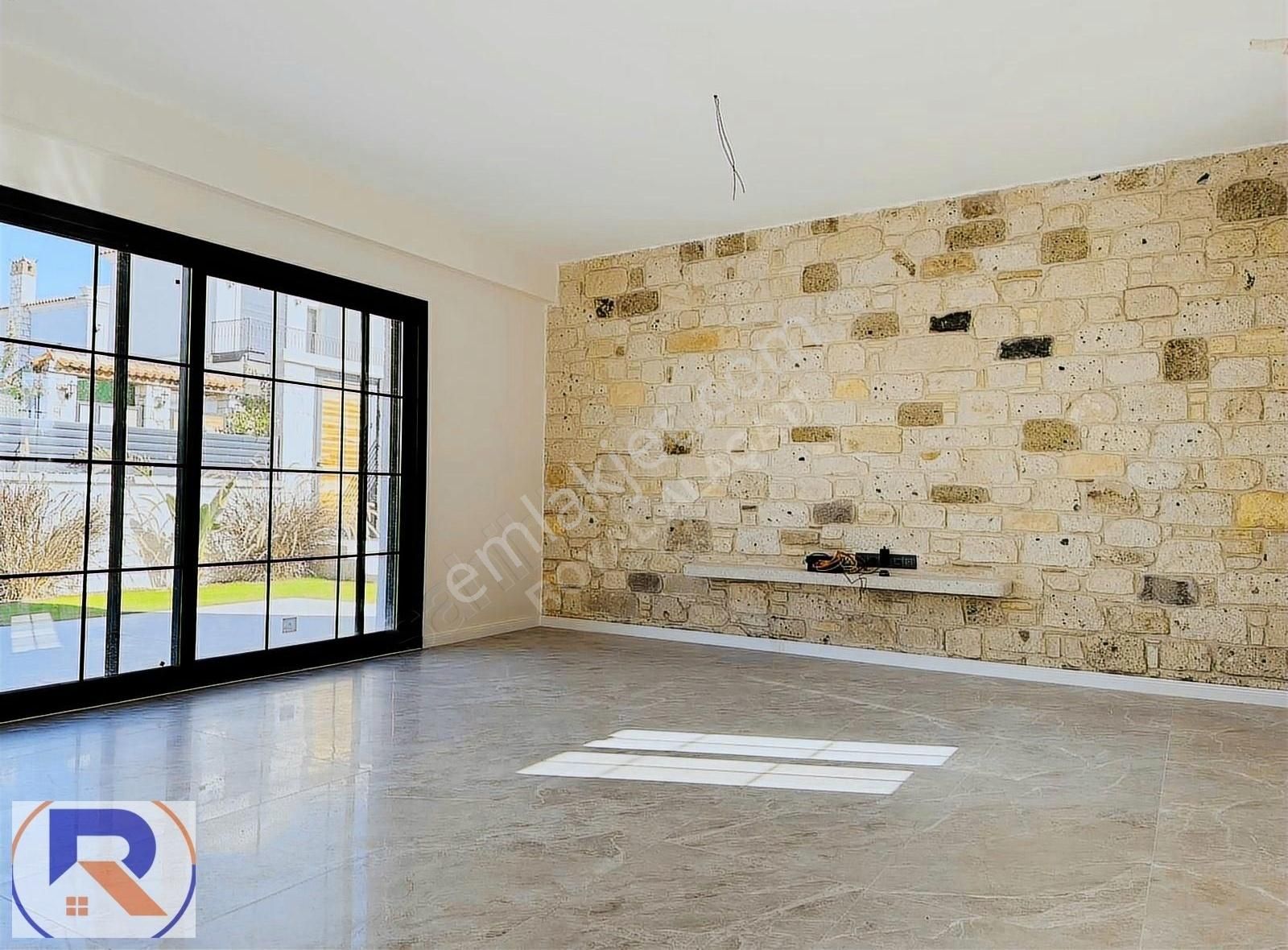 Şifnede Sıfır Konsept 3+1 Havuzlu Satılık Villa - Görsel 27