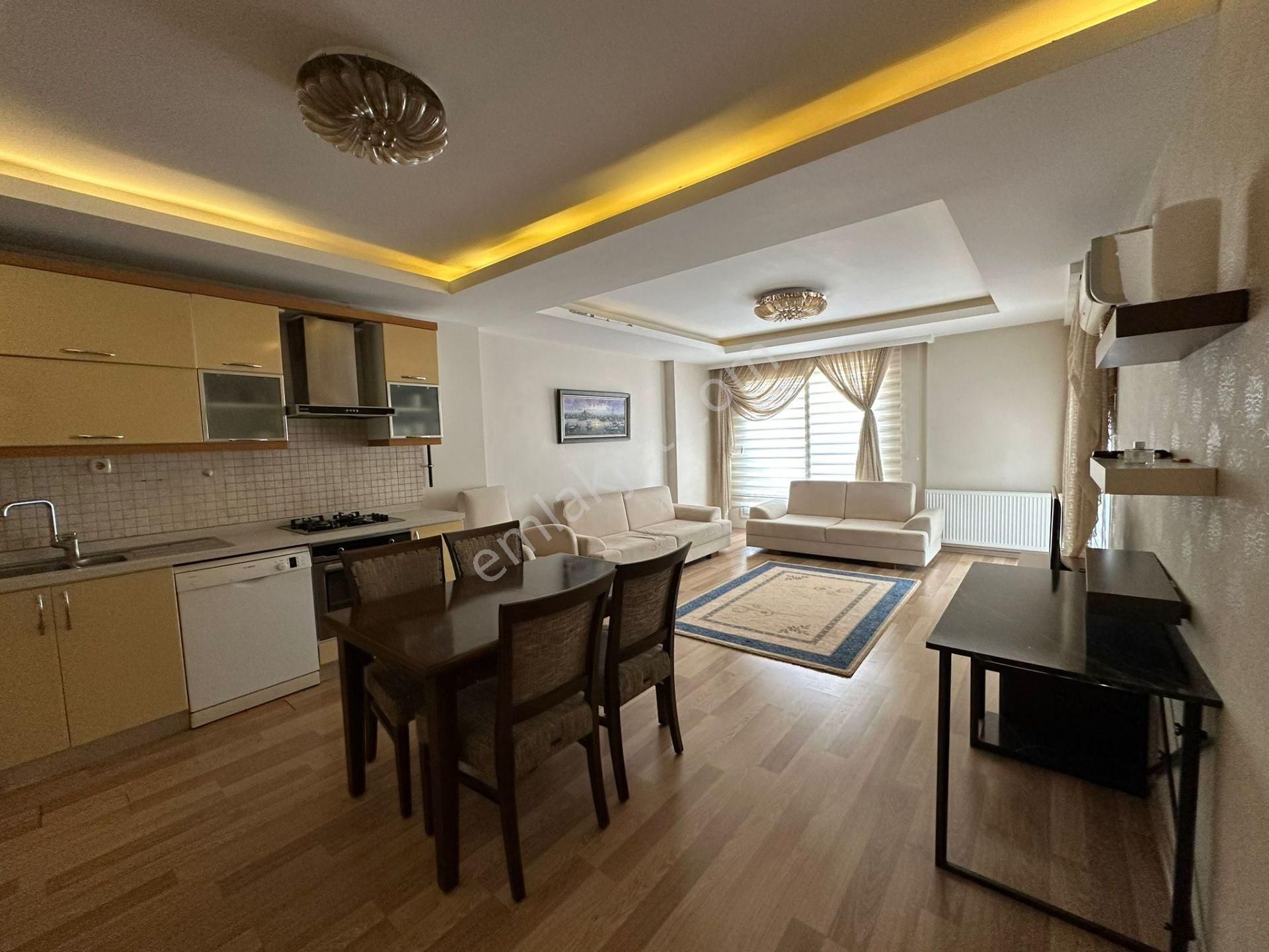 Bm''den Üniversite Caddesin'de 2+1full Eşyalı Havuzlu Daire