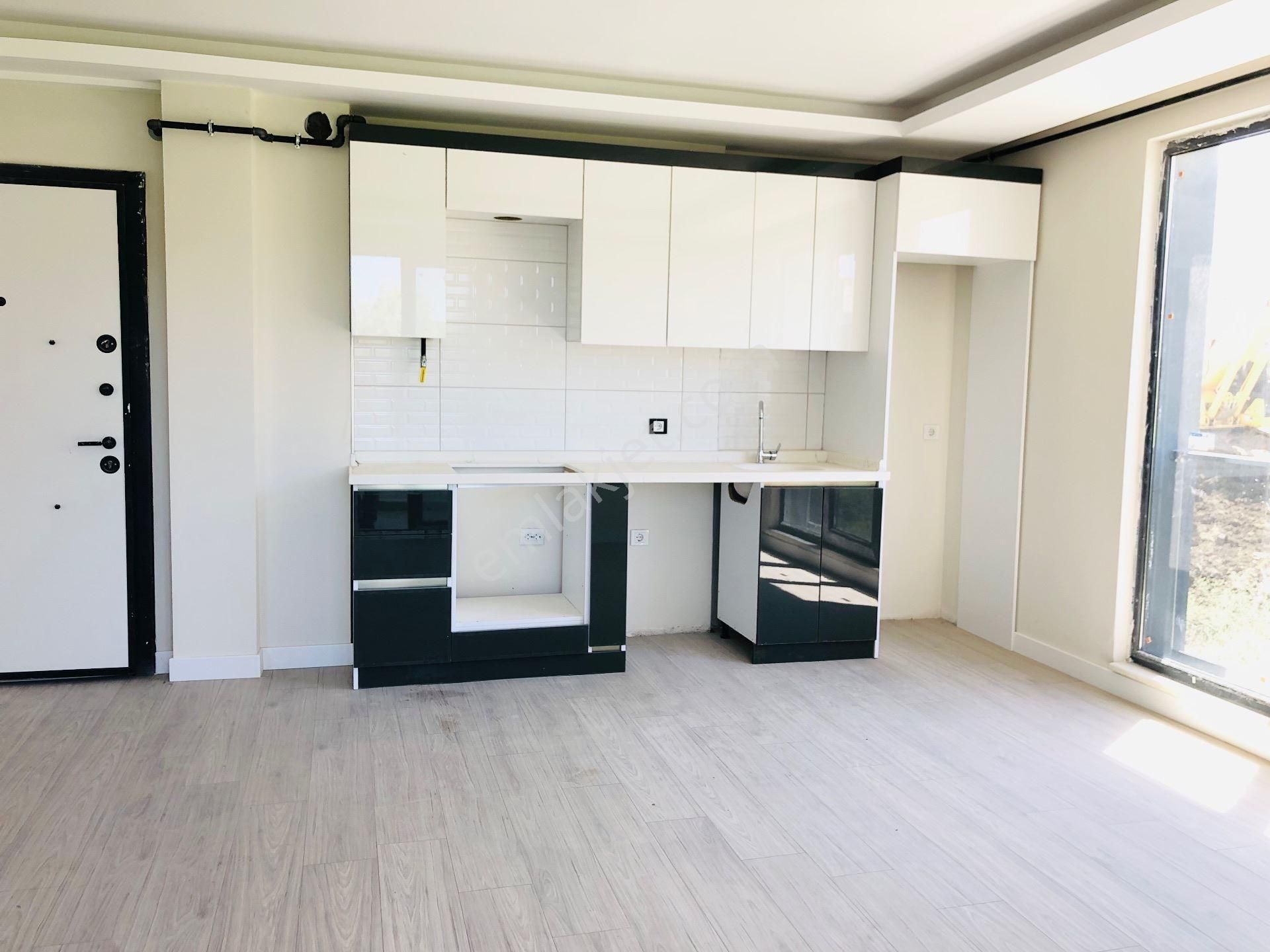 Revizyon Semih Tığlı'dan Körfez Mh. Sıfır 1+1 Kiralık Daire