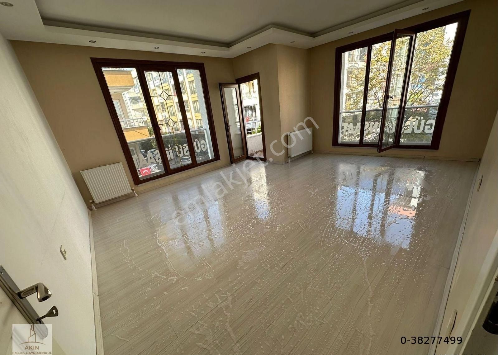 Turgut Özal Mah., Metrobüse Çok Yakın, 3+1 Balkonlu Satılık Daire