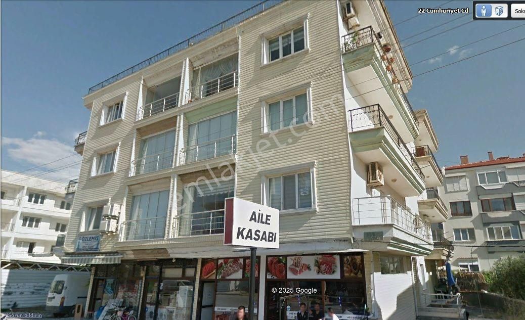 Sarımsaklı Merkezde Kiralık, 3+1 Daire, Denize 200 Mt