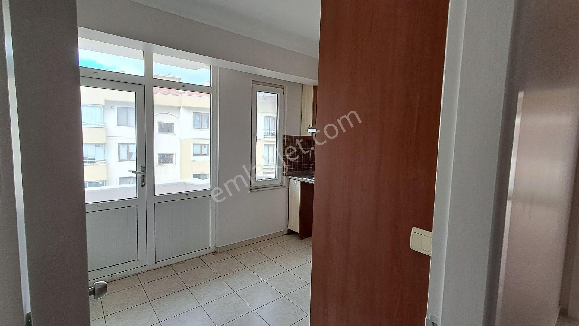 Gelibolu Sarmaşıklı Mevkiinde Kiralık 3+1 Daire - Görsel 10