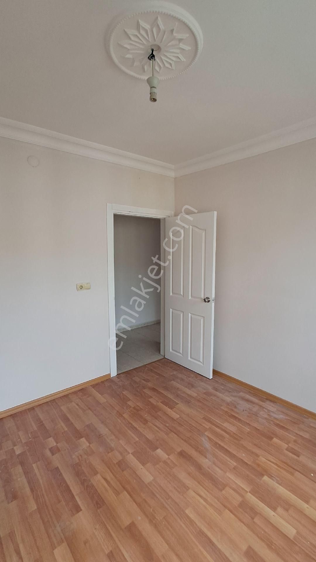Gelibolu Sarmaşıklı Mevkiinde Kiralık 3+1 Daire - Görsel 15
