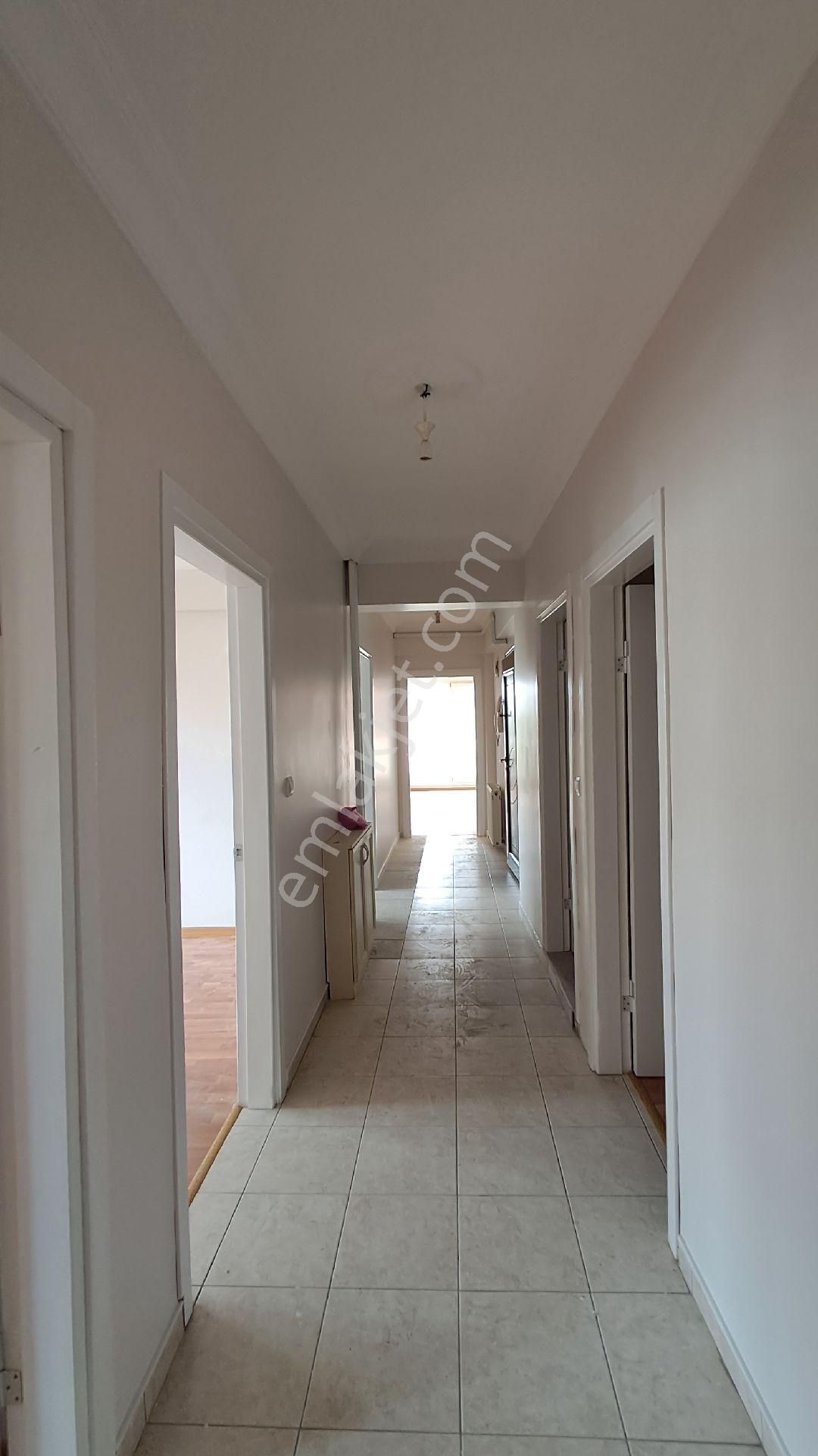 Gelibolu Sarmaşıklı Mevkiinde Kiralık 3+1 Daire - Görsel 23