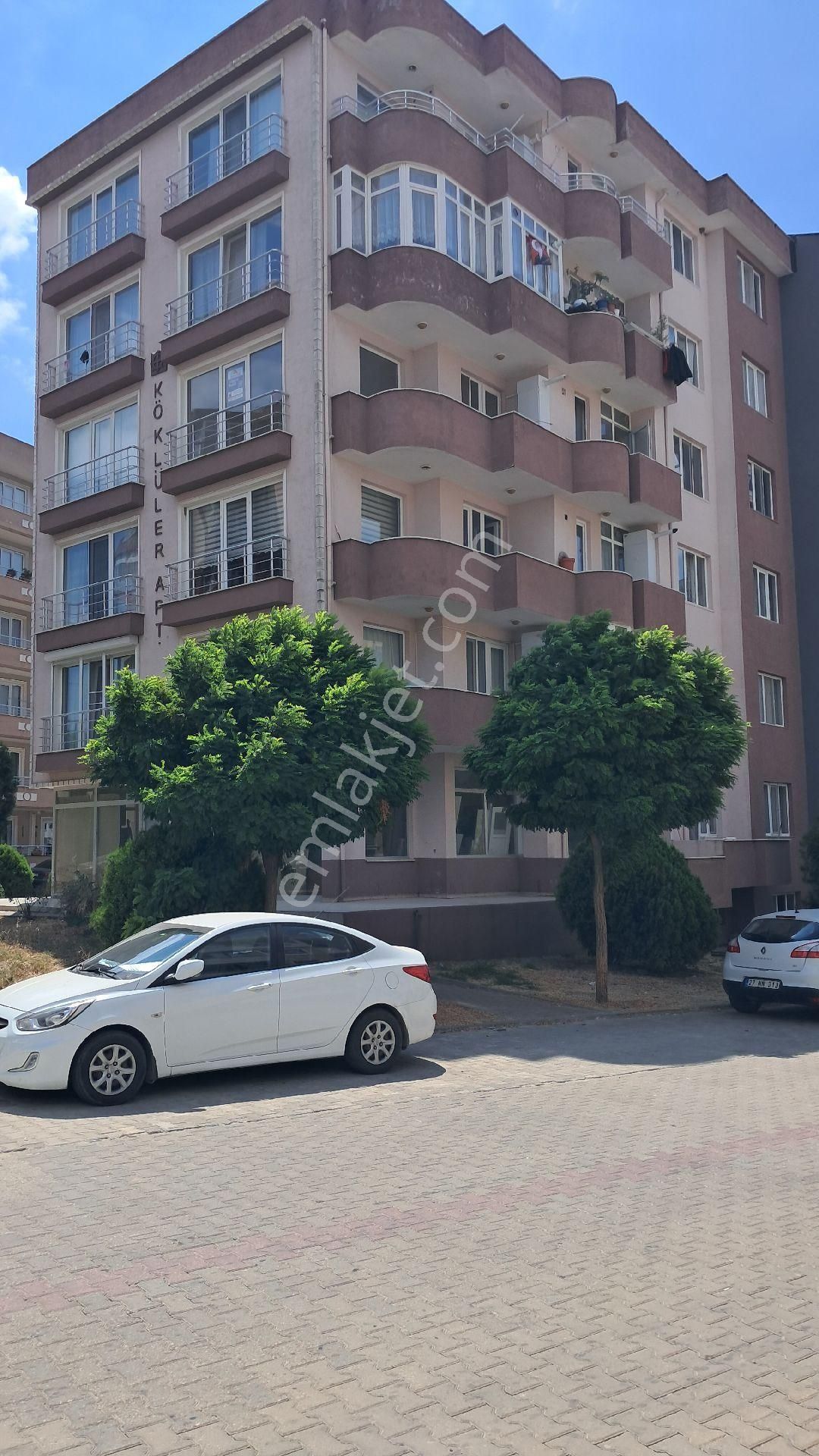 Gelibolu Sarmaşıklı Mevkiinde Kiralık 3+1 Daire
