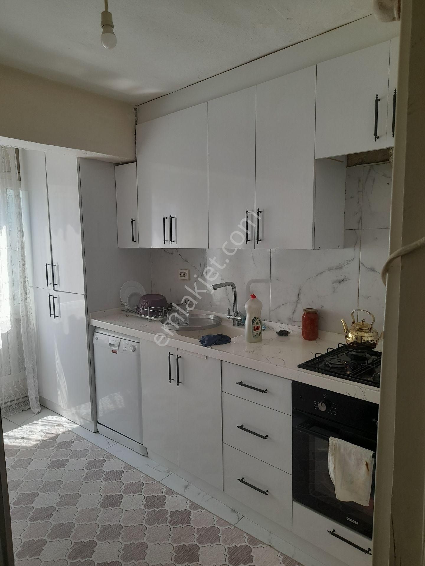 İzmir Konak Güneşli De 3+1,110 M2, Doğalgazlı, Köşe, Ferah Bir Dairedir