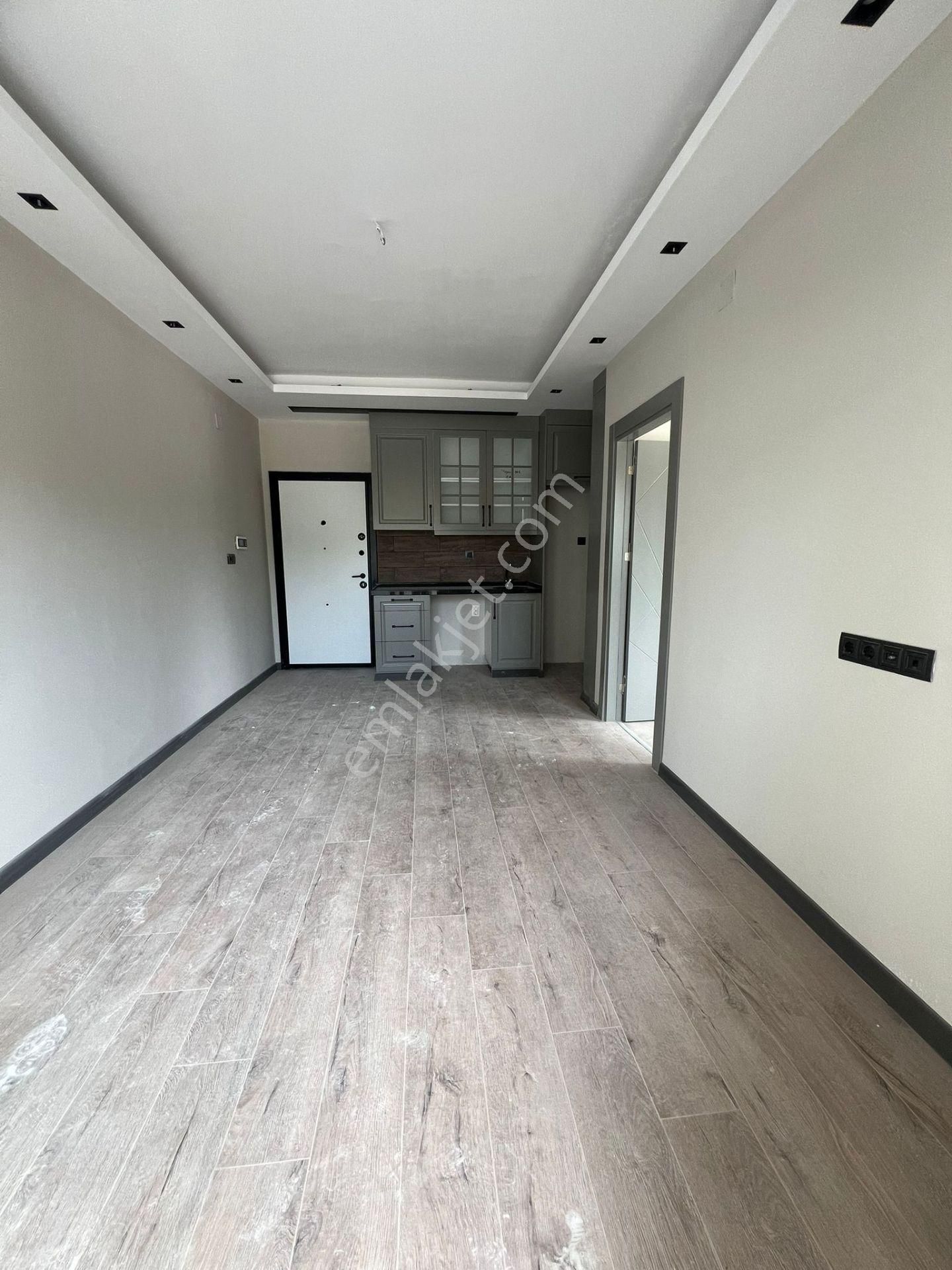 Kulepark~ayrıcalığı~ile~1+1~site~içerisi~balkonlu~özel~tasarımlı