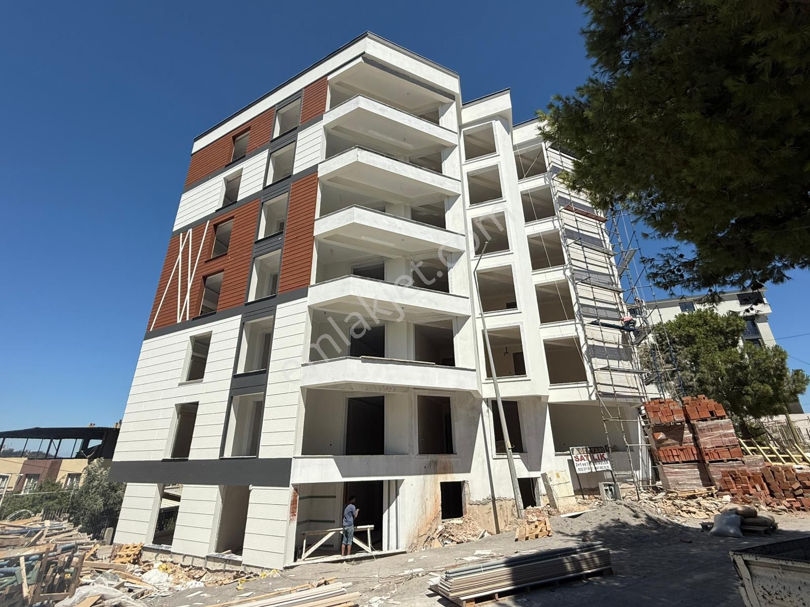 Uğur Mumcu Mahallesinde 2+1 Satılık Sıfır Daire