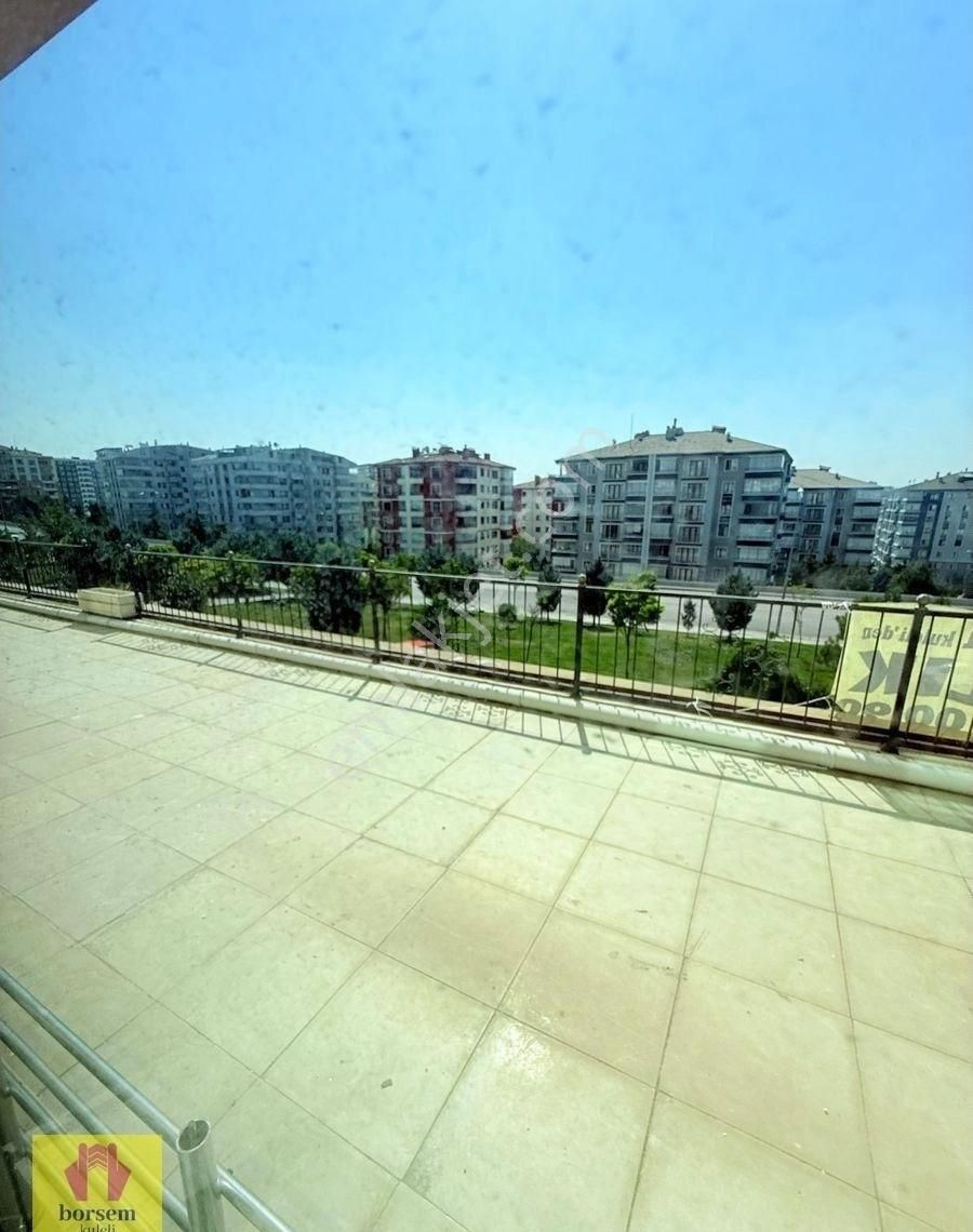 Etimesgut Şehit Osman Avci Mahallesi İnci Life Sitesinde 2+1 Terasliasansör Güvenlikli Kiralik Daire