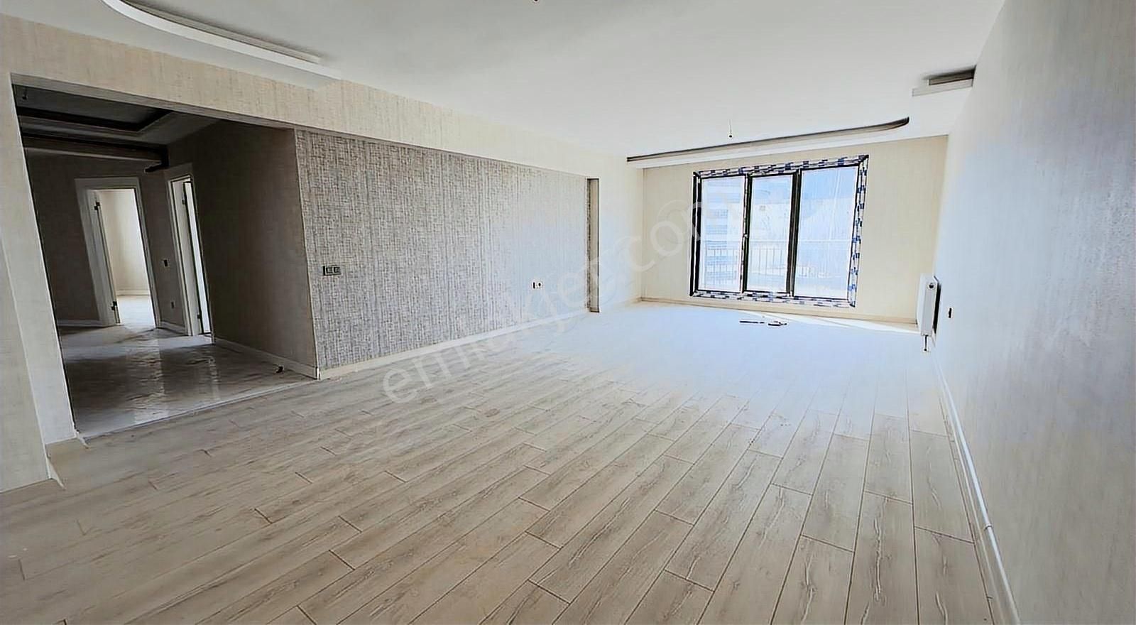 Konutzenden Sıfır 4+1 Daire
