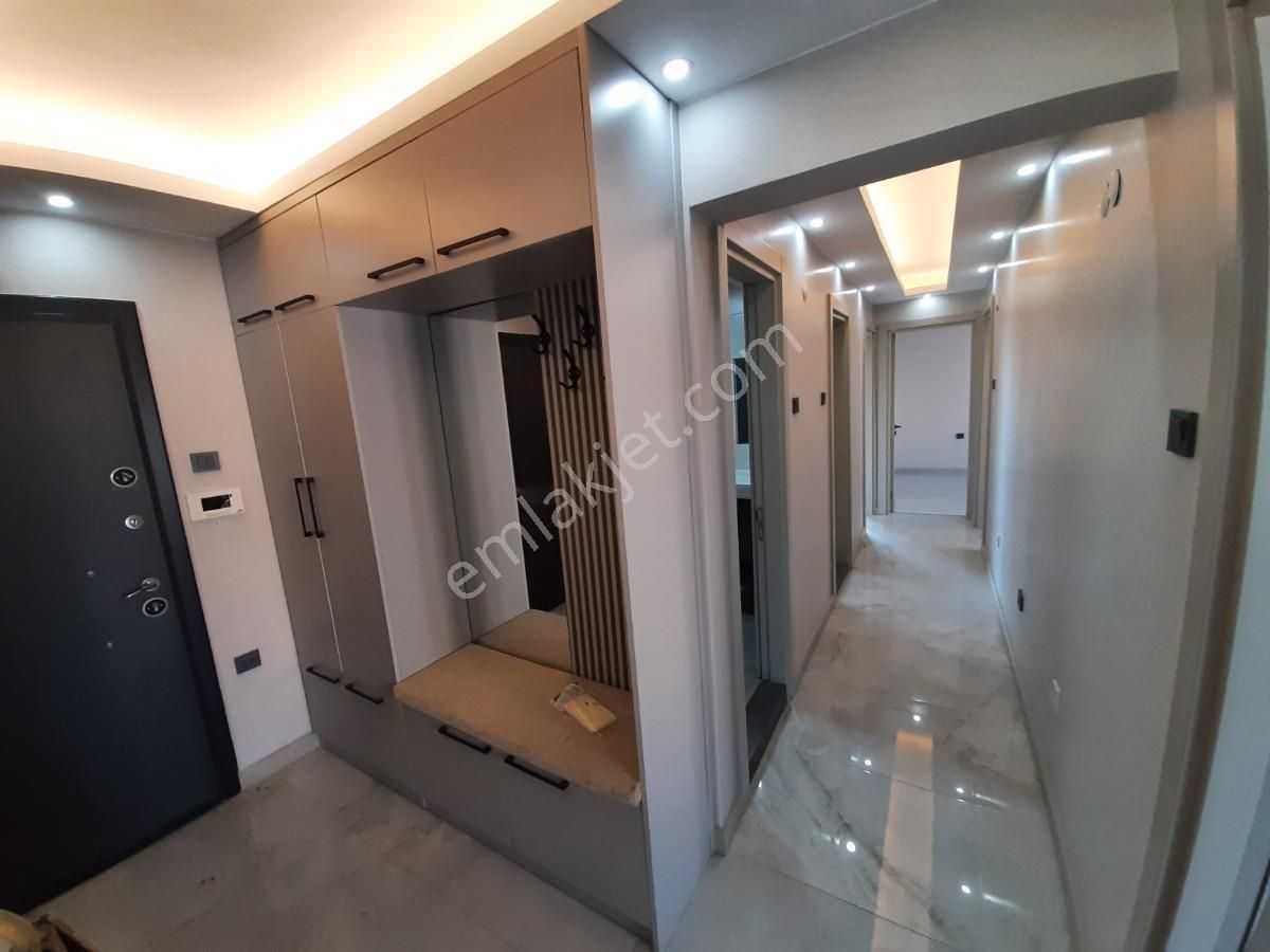 Turyapdan Bayraklıda Deniz Manzaralı Full Tadilatlı Satılık - Görsel 6