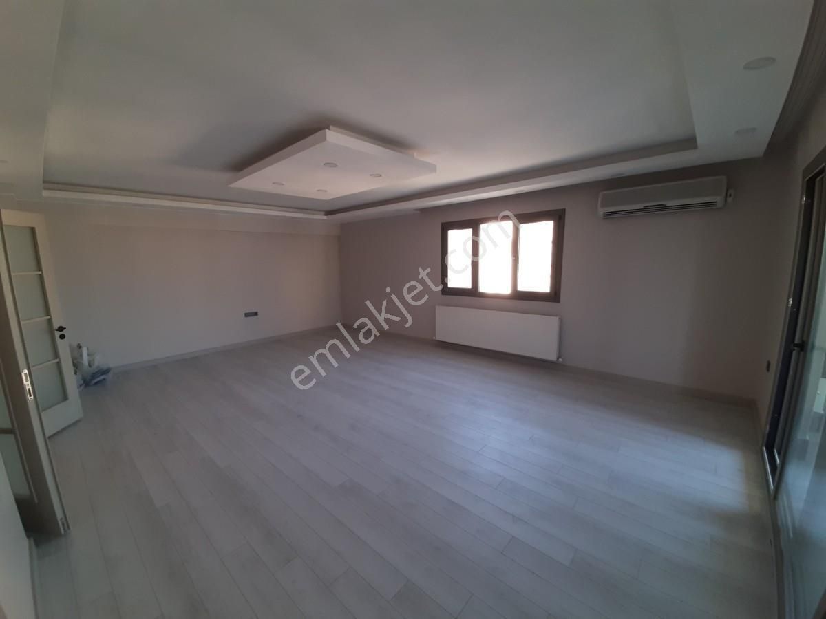 Turyapdan Bayraklıda Deniz Manzaralı Full Tadilatlı Satılık - Görsel 10