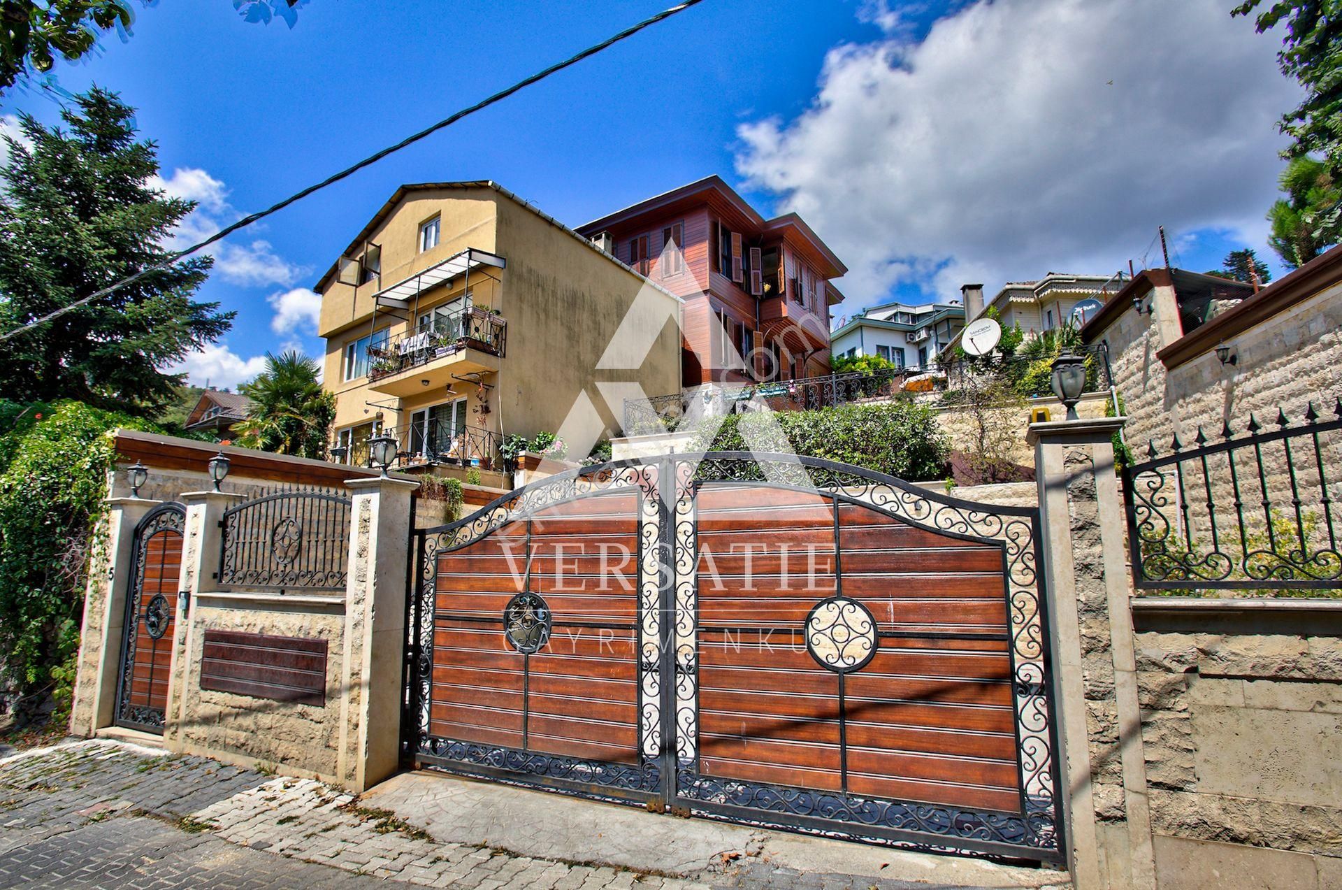 Rumeli Hisarı'nda Manzaralı Bahçeli Satılık 4+2 Köşk - Görsel 11