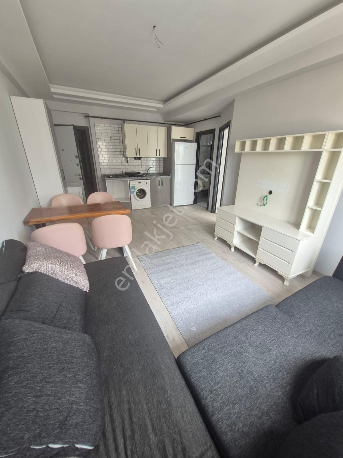 Sarıçam Gültepe Mahallesinde Satılık 1+1 Eşyalı Daire