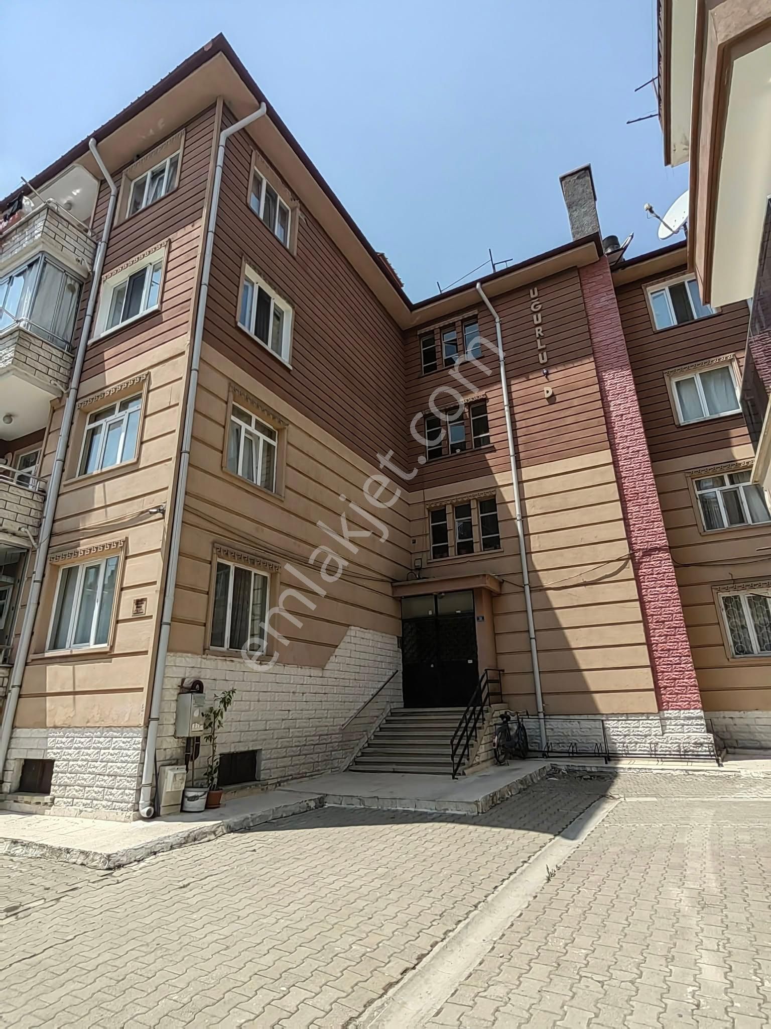Nasreddinden Yarenler Mh Cumhuriyet Okulu Yanı Satılık Daire