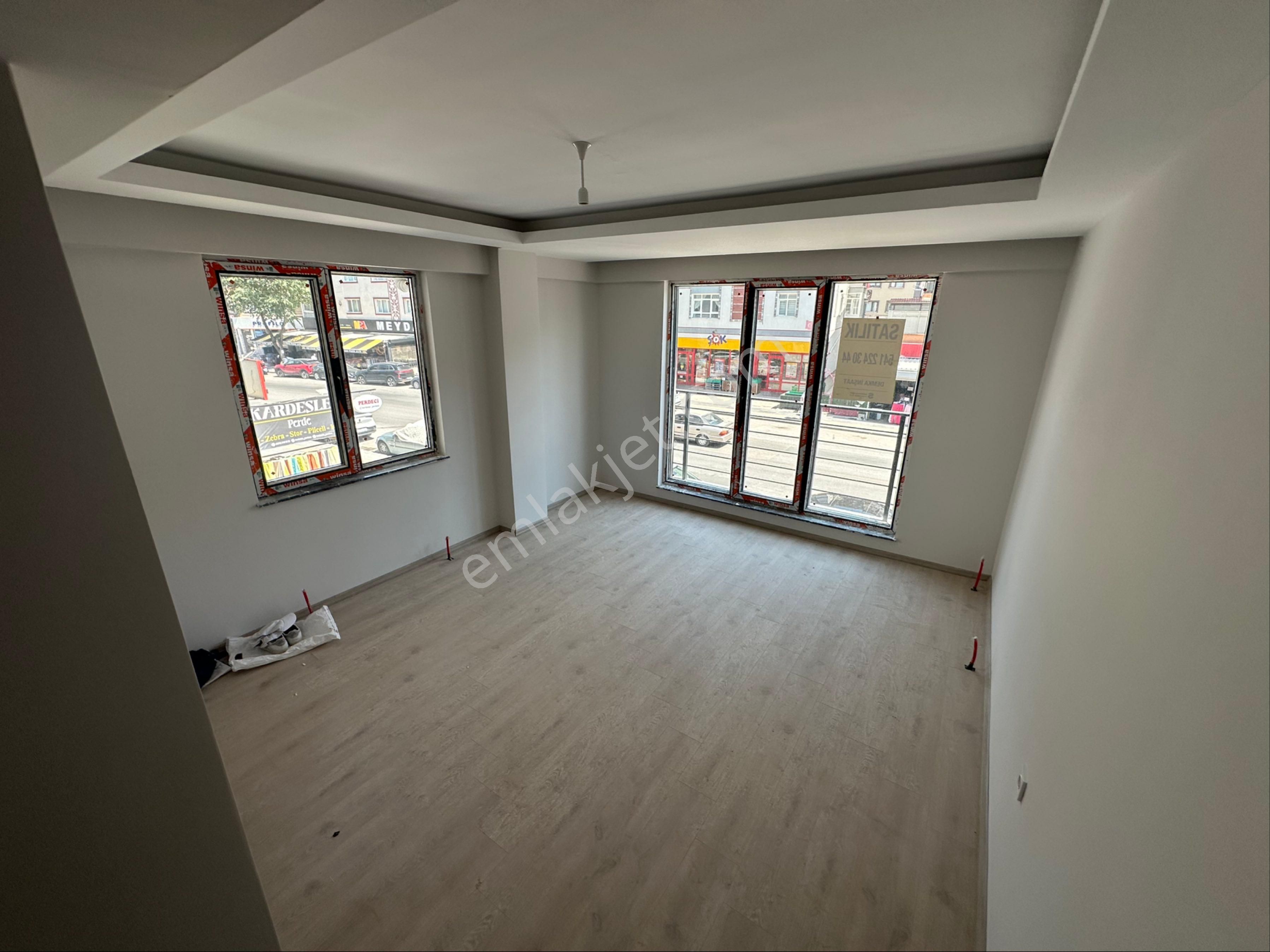 (3213) Güventepe De Cadde Üzeri 2+1 Yüksek Giriş Asansörlü Sıfır Bina