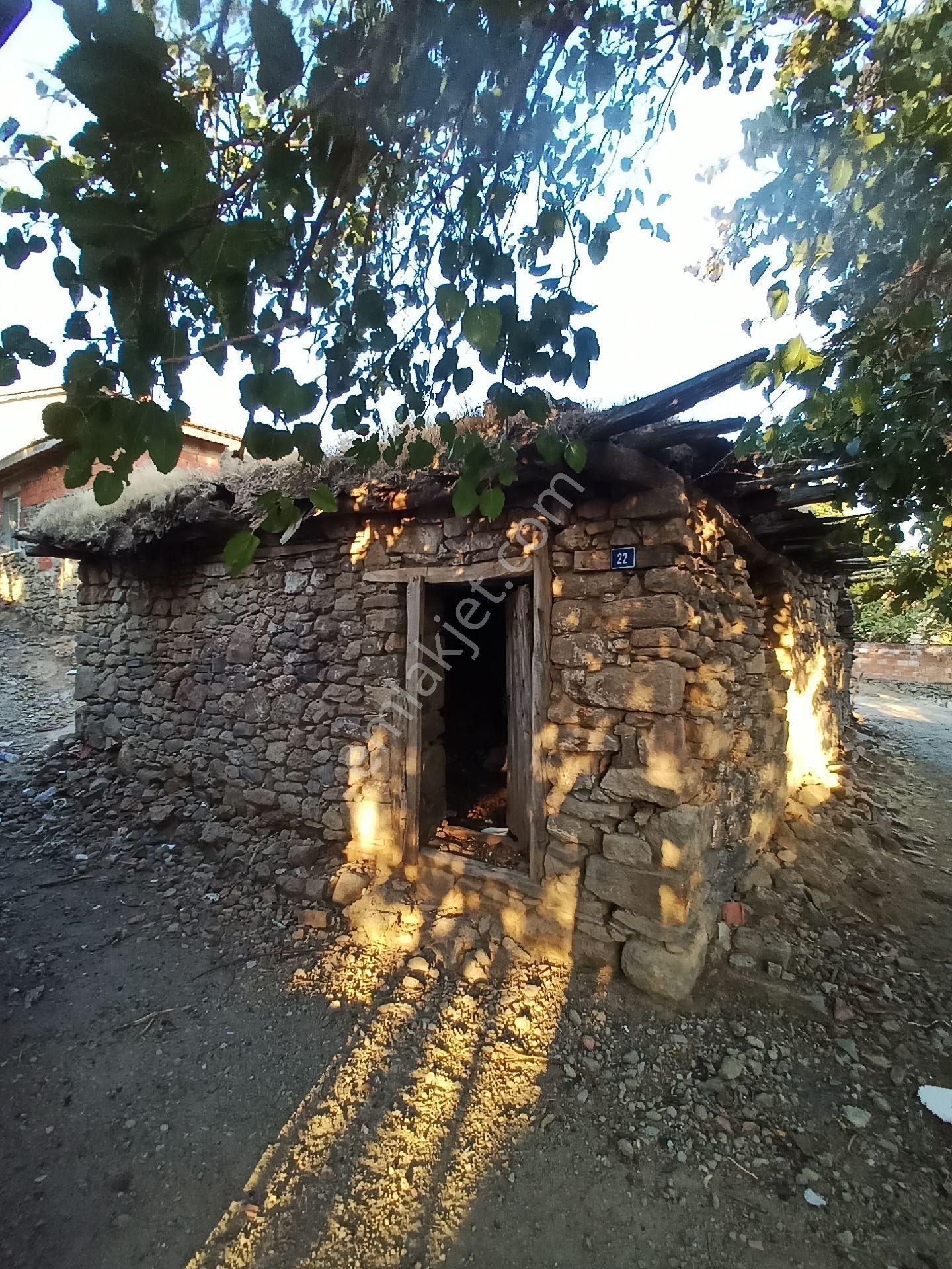 Burhaniye Çamtepe Mahallesi'nde Satılık Arsa