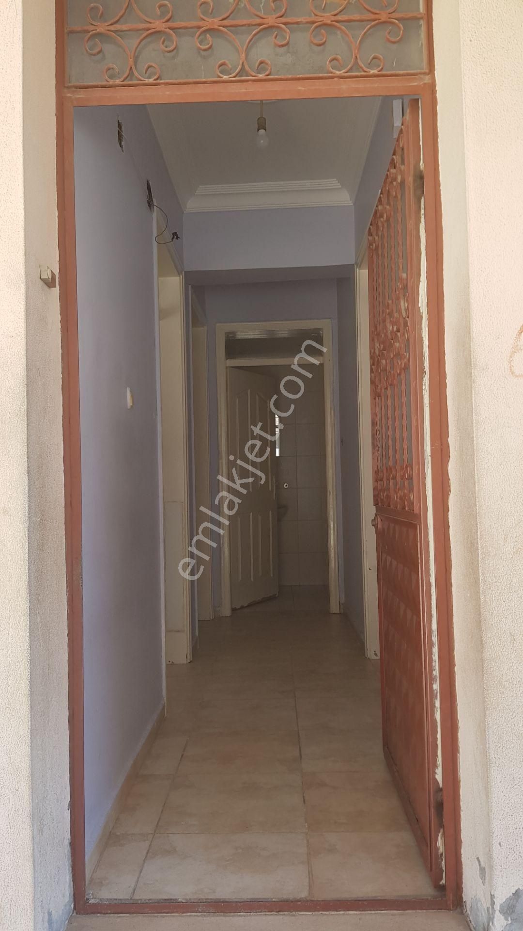 Babil Emlaktan Kiralık Yenibeşevlerde 2+0 Daire
