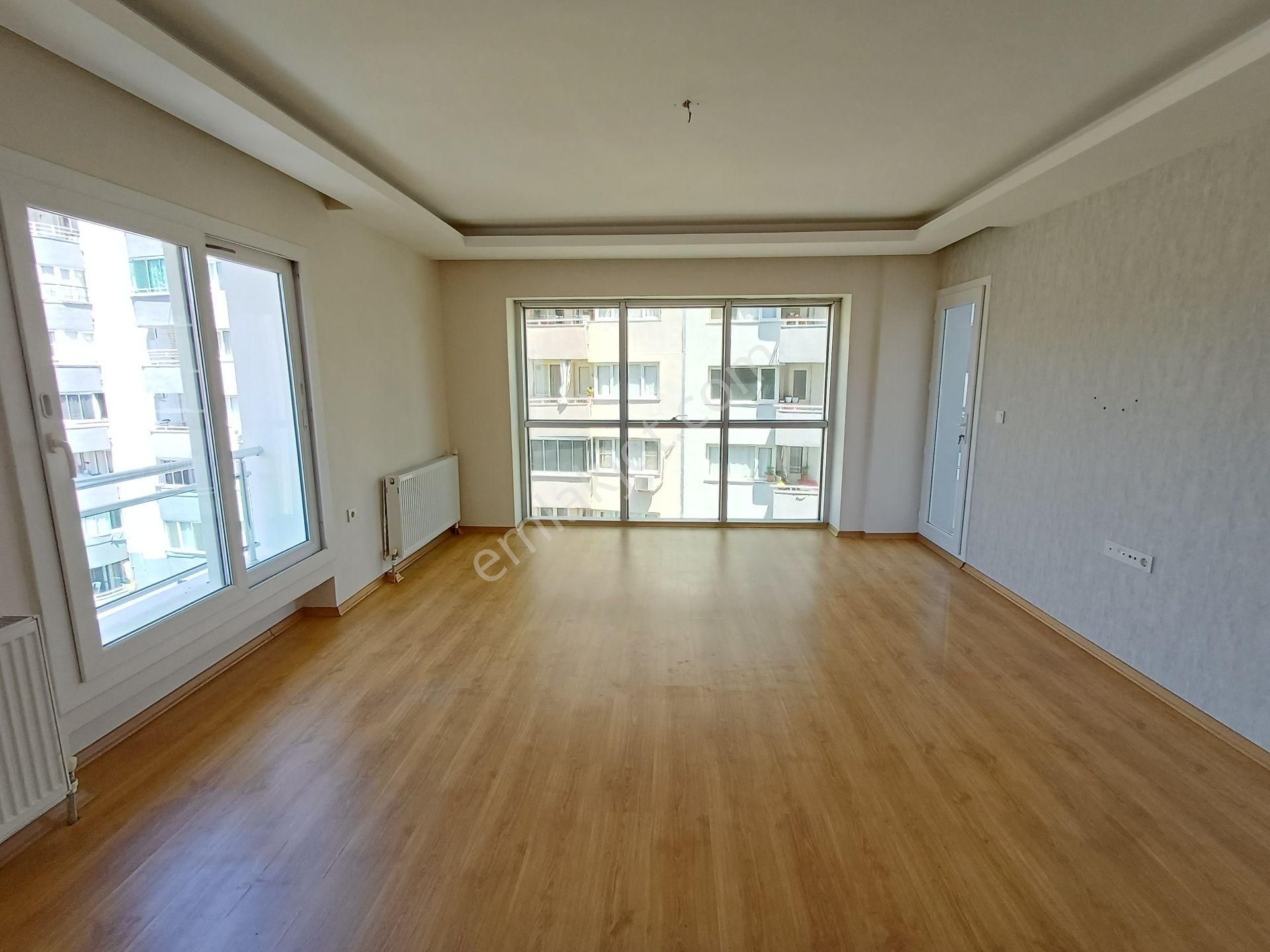 Turyap'tan Bocakoop'ta 2 Banyo 2 Balkon 2 Asansörlü Geniş Daire