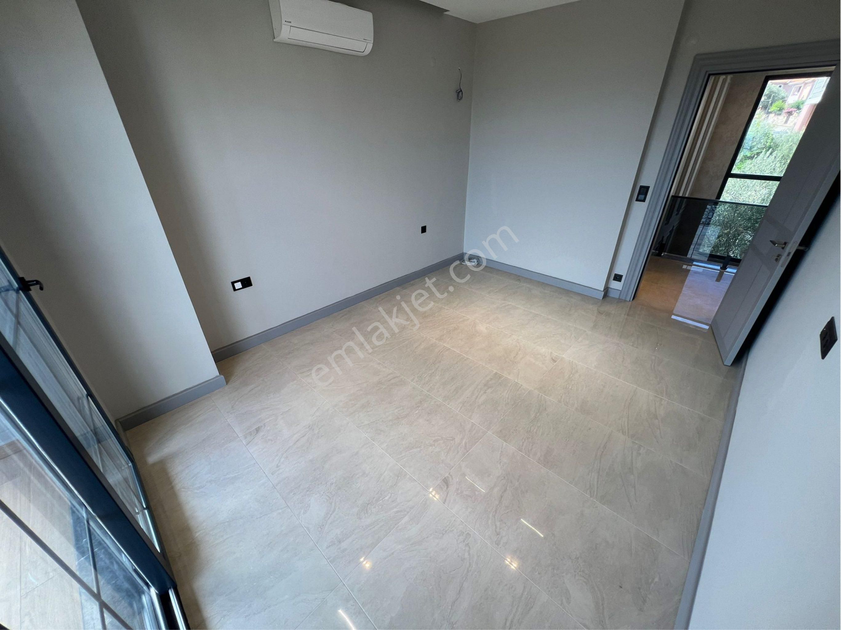 🩷cemre Emlaktan Özel Tasarımlı Denize 50 M Havuzlu Satılık Sıfır Villa🩷 - Görsel 8