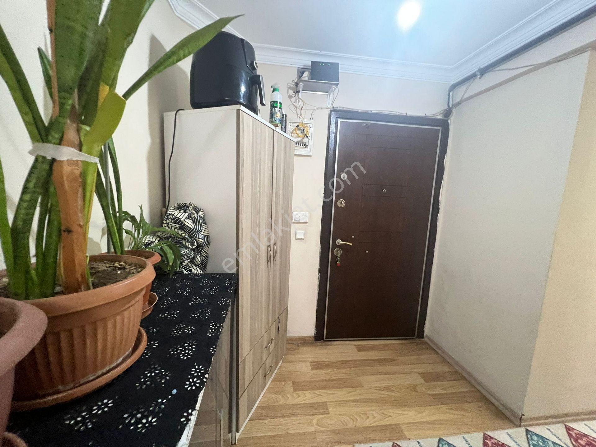 Acil Buca Adatepe Mahallesinde 2+1 100m2 D.gazlı Ayrı Mutfak Ferah Daire - Görsel 23
