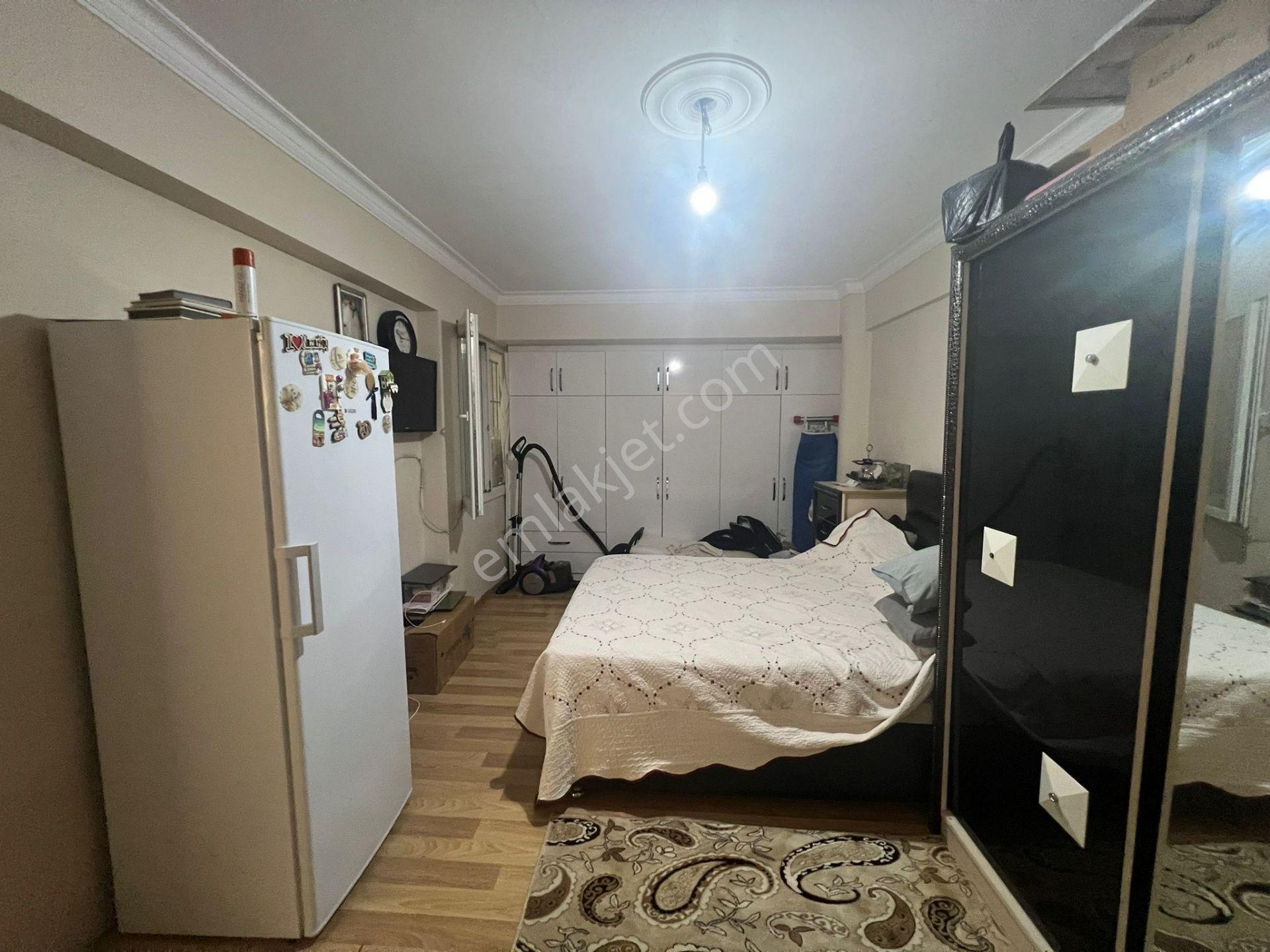 Acil Buca Adatepe Mahallesinde 2+1 100m2 D.gazlı Ayrı Mutfak Ferah Daire - Görsel 12