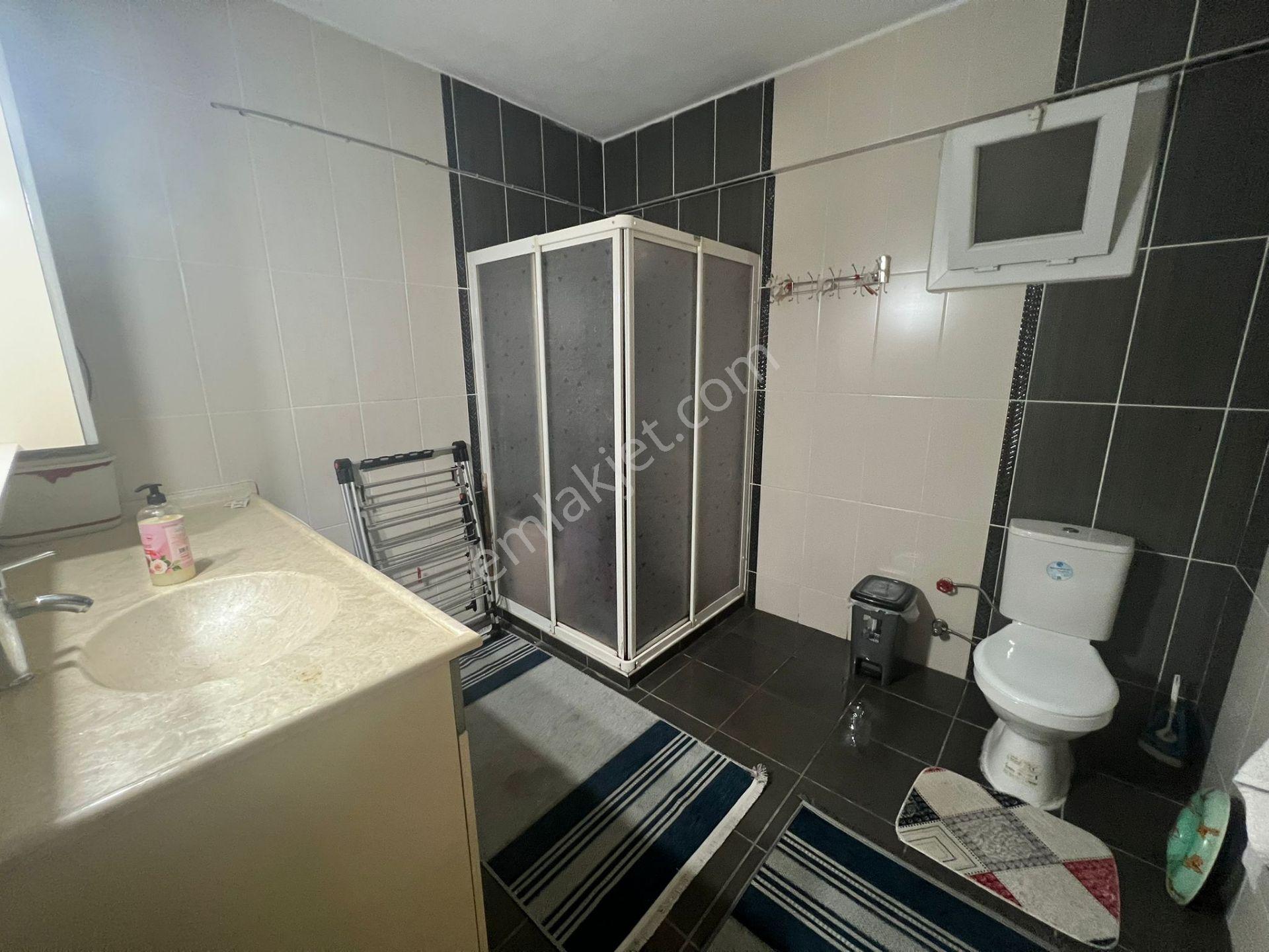 Acil Buca Adatepe Mahallesinde 2+1 100m2 D.gazlı Ayrı Mutfak Ferah Daire - Görsel 20
