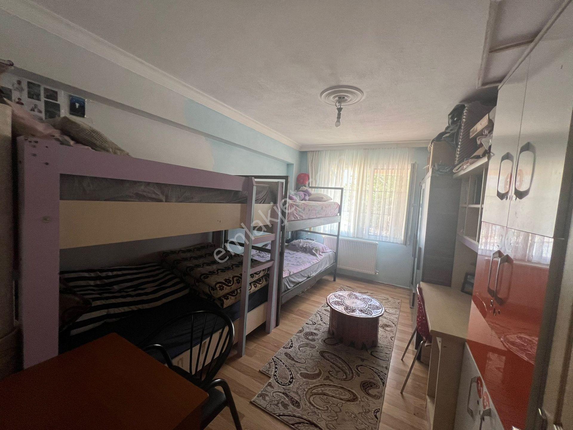 Acil Buca Adatepe Mahallesinde 2+1 100m2 D.gazlı Ayrı Mutfak Ferah Daire - Görsel 5