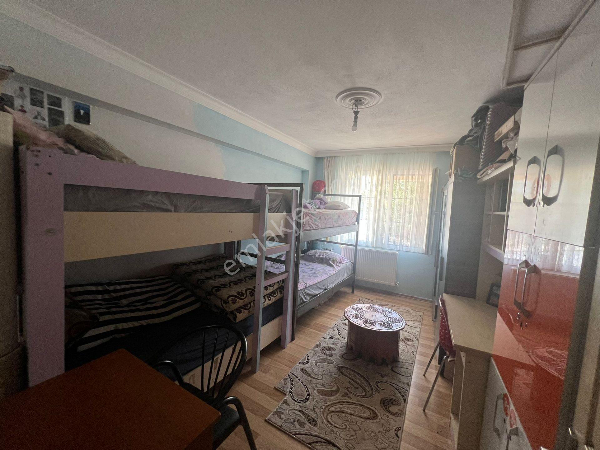 Acil Buca Adatepe Mahallesinde 2+1 100m2 D.gazlı Ayrı Mutfak Ferah Daire - Görsel 7