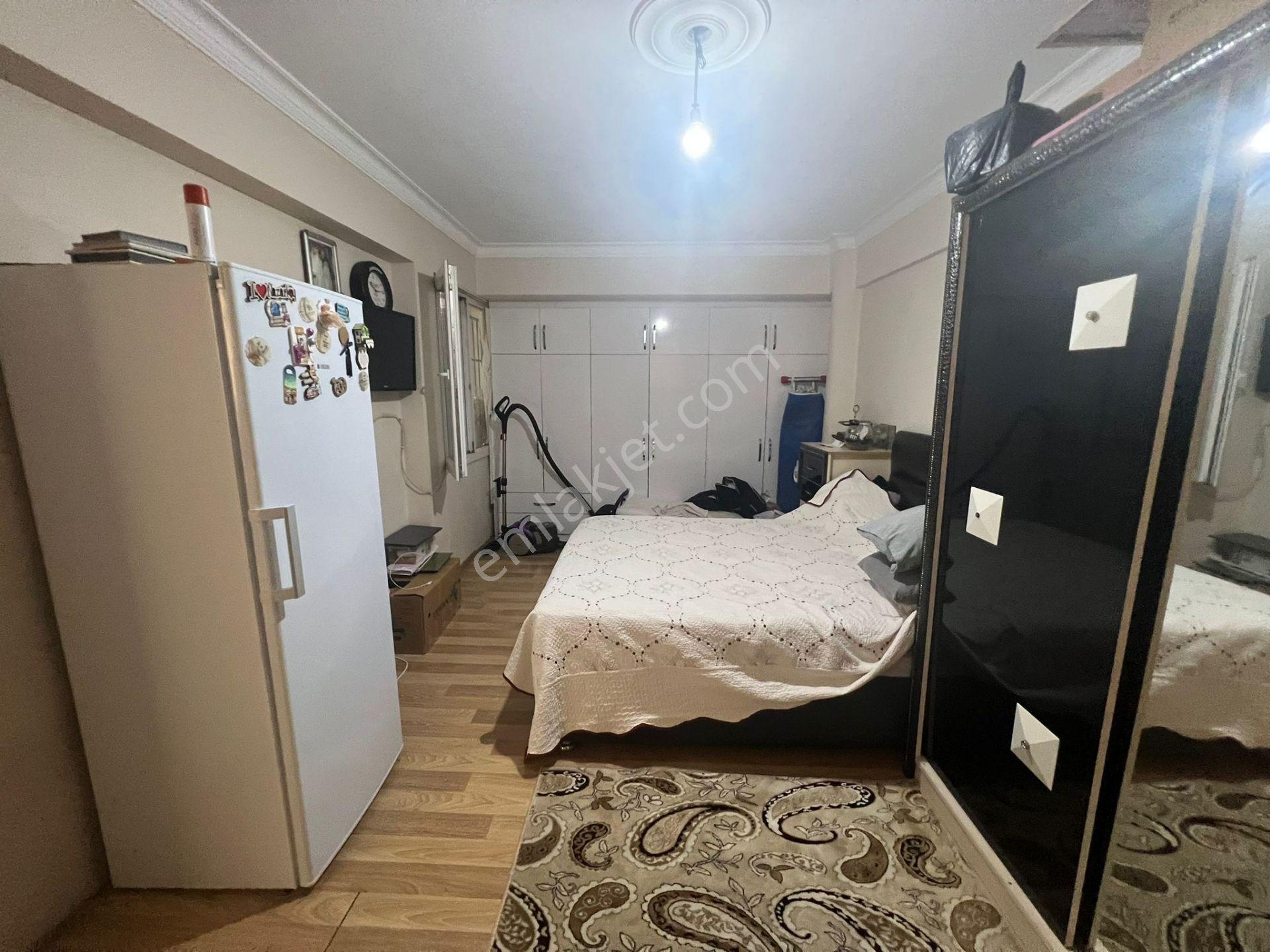 Acil Buca Adatepe Mahallesinde 2+1 100m2 D.gazlı Ayrı Mutfak Ferah Daire - Görsel 11