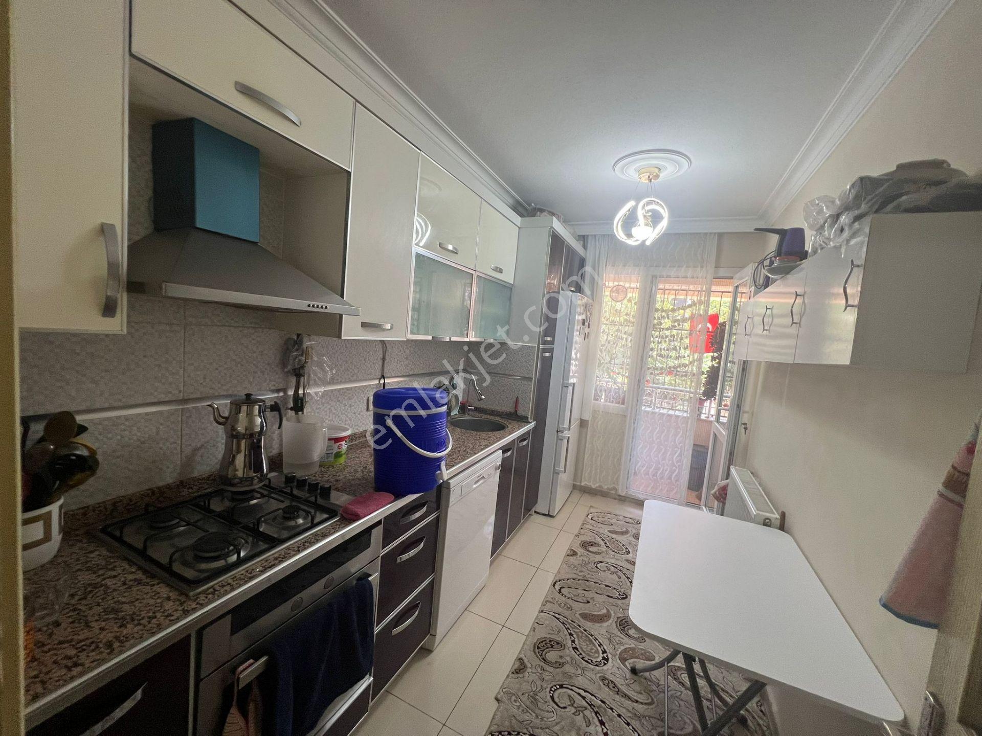 Acil Buca Adatepe Mahallesinde 2+1 100m2 D.gazlı Ayrı Mutfak Ferah Daire - Görsel 17