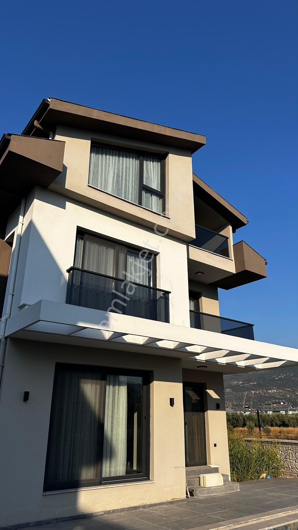 Muğla/fethiye 4+1/5+1 Uzun Dönem Kiralık Müstakil Havuzlu Villa