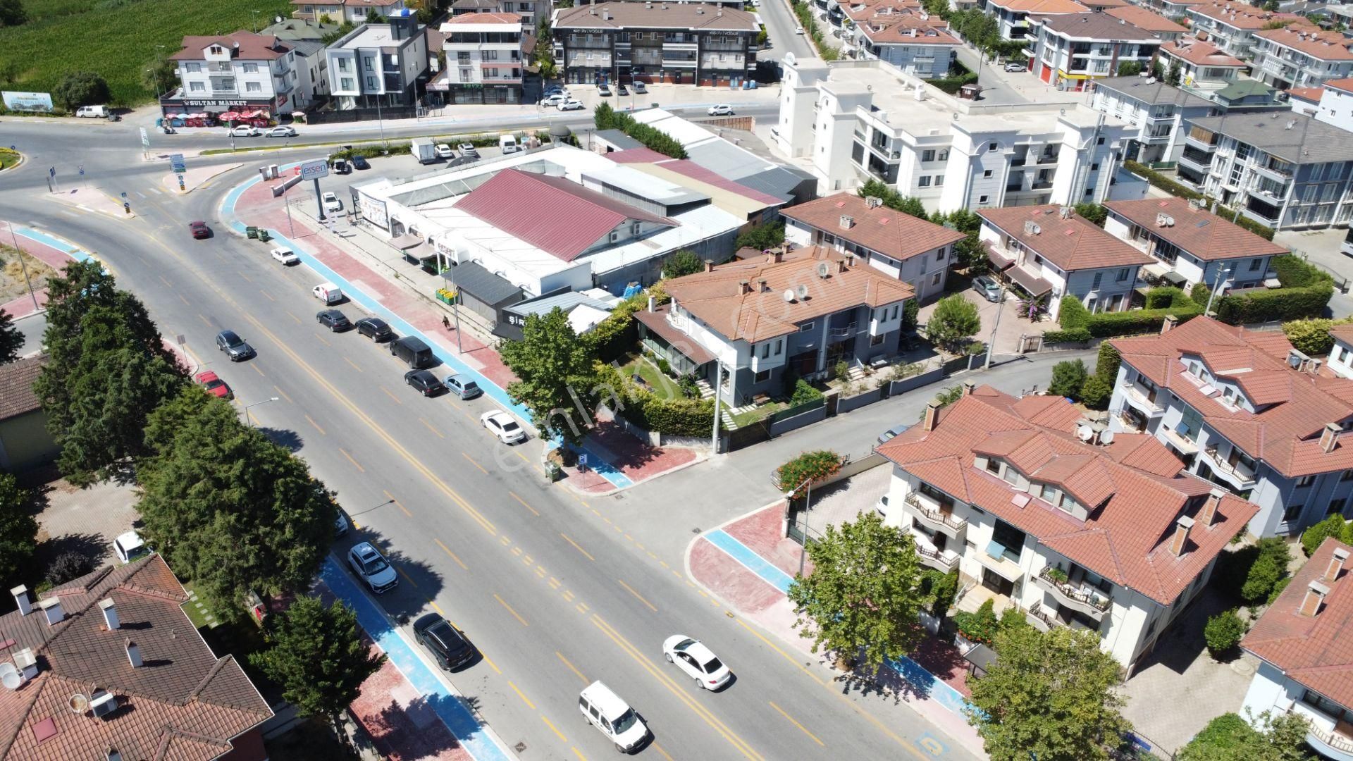 Wisrem'den Serdivan'da Müstakil Bahçeli Açık Otoparklı 4+2 Villa - Görsel 4